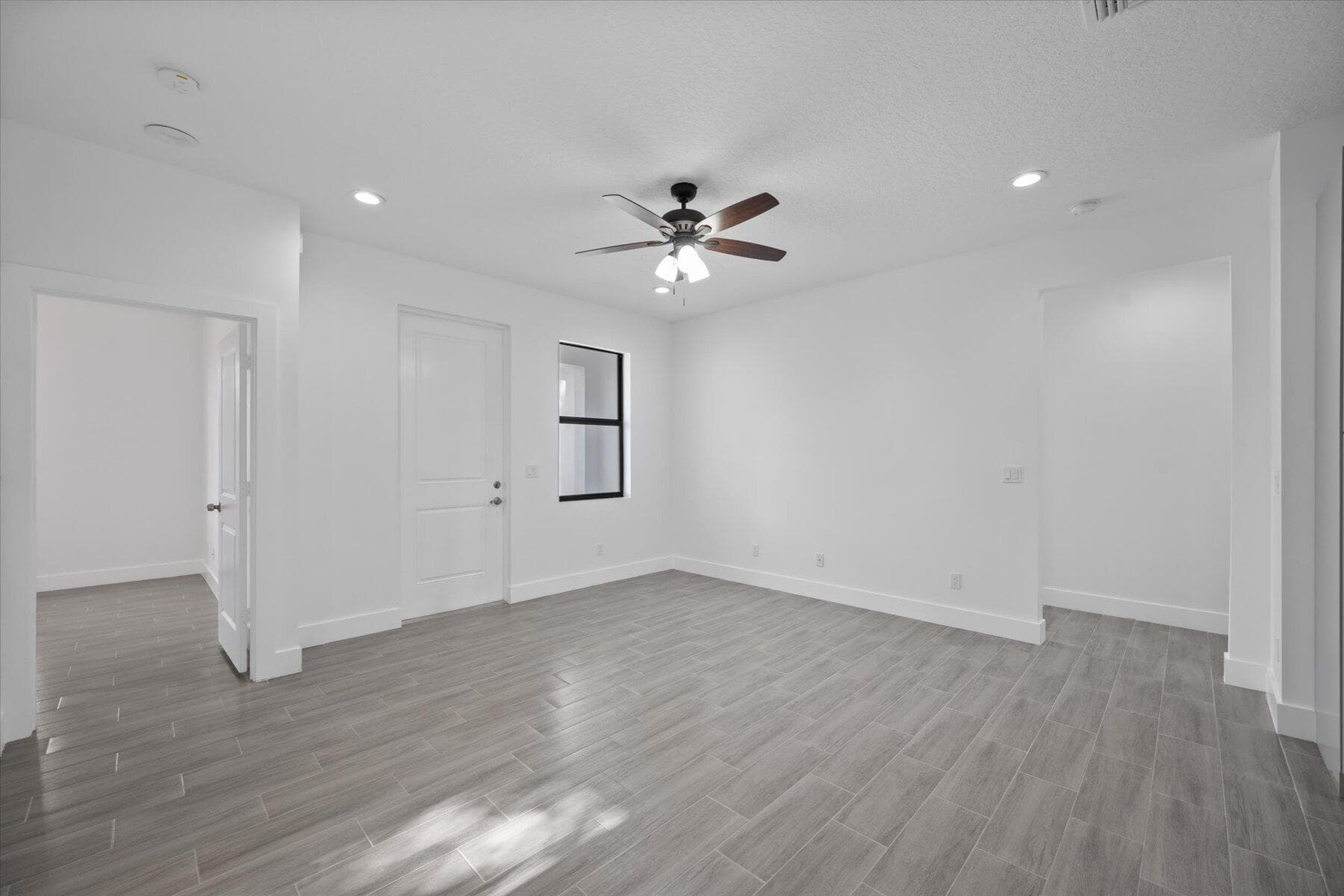 141 W 16th Street, West Palm Beach, FL 33404 — photo 5 of 19