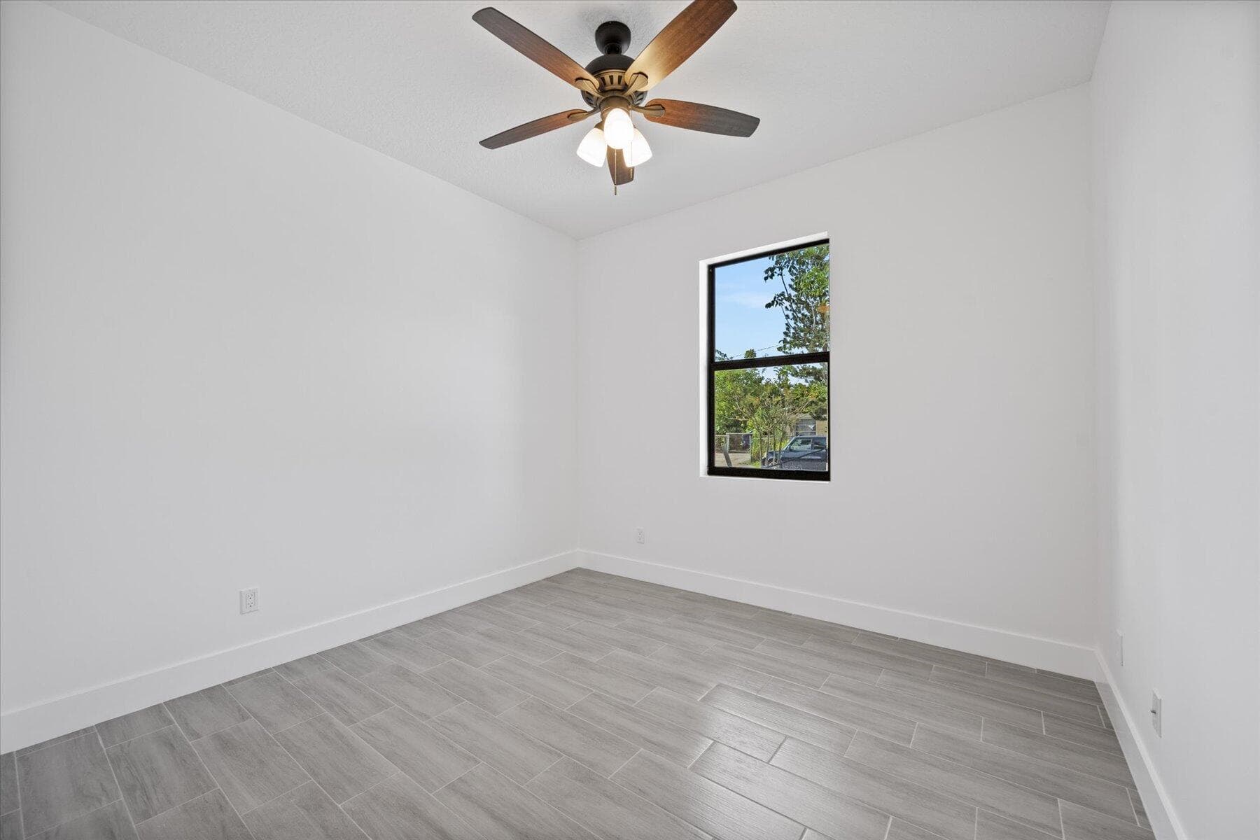141 W 16th Street, West Palm Beach, FL 33404 — photo 12 of 19