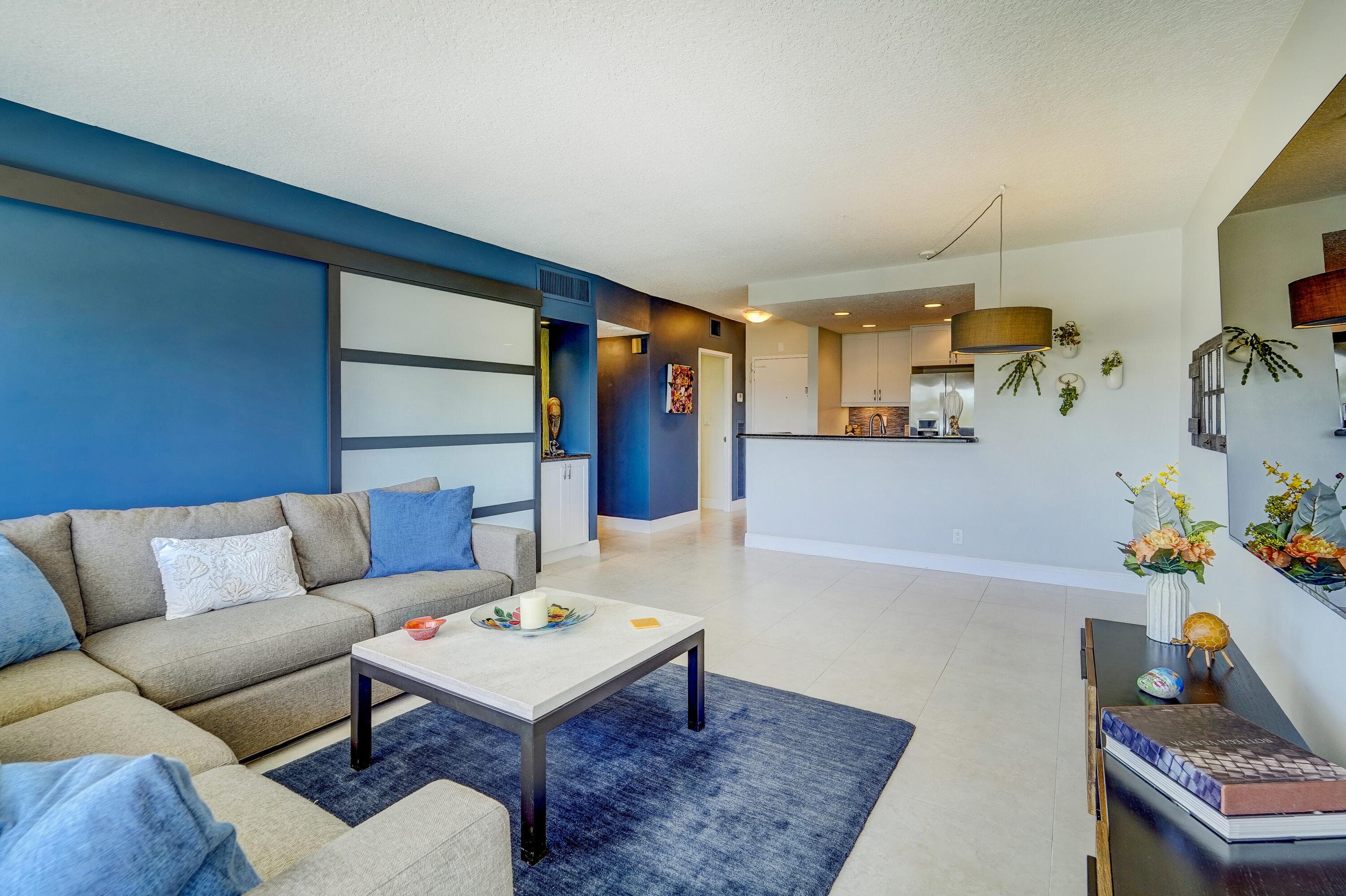 2500 E Las Olas Boulevard 403, Fort Lauderdale, FL 33301 — photo 7 of 33