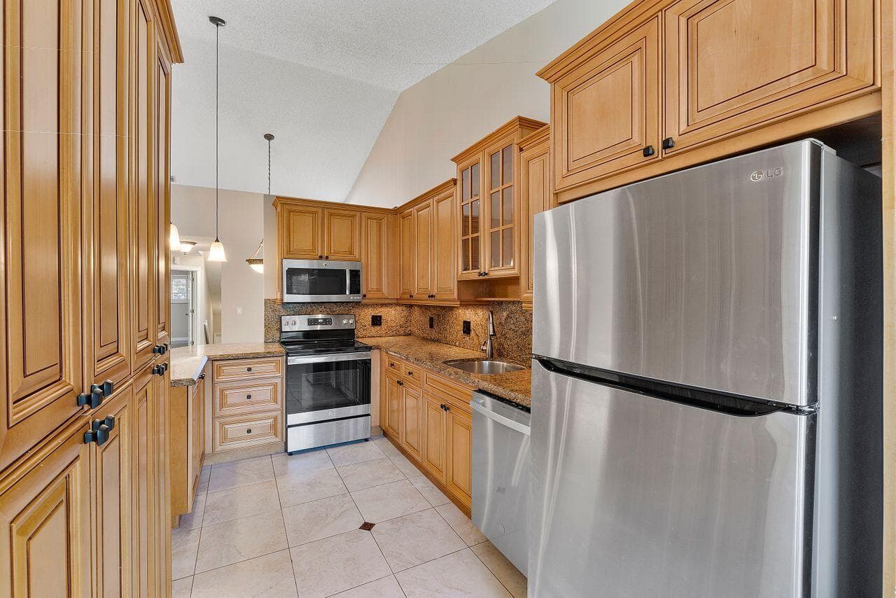 17270 Boca Club Boulevard 1707, Boca Raton, FL 33487 — photo 15 of 68