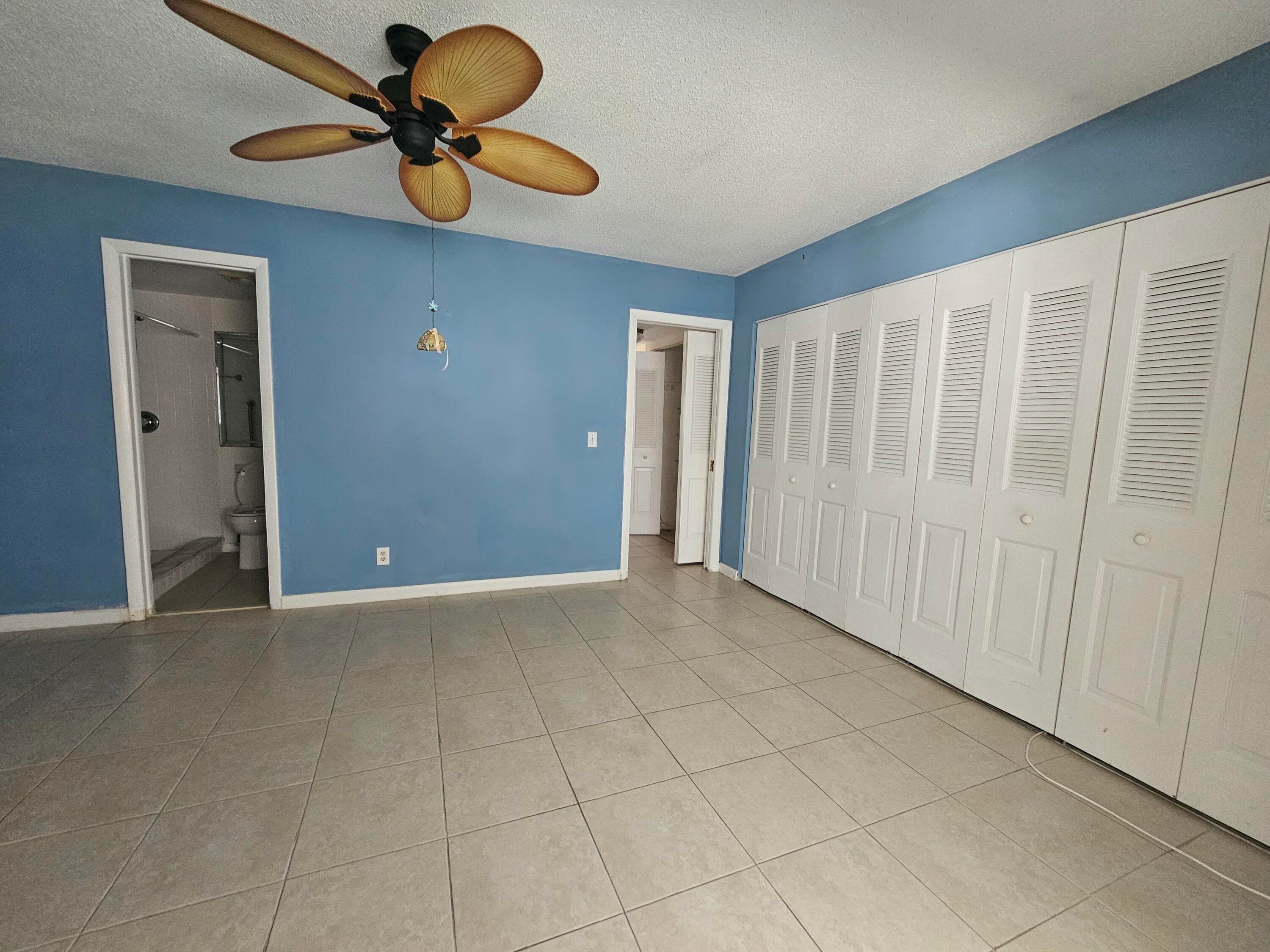 145 Sheffield F, West Palm Beach, FL 33417 — photo 5 of 9