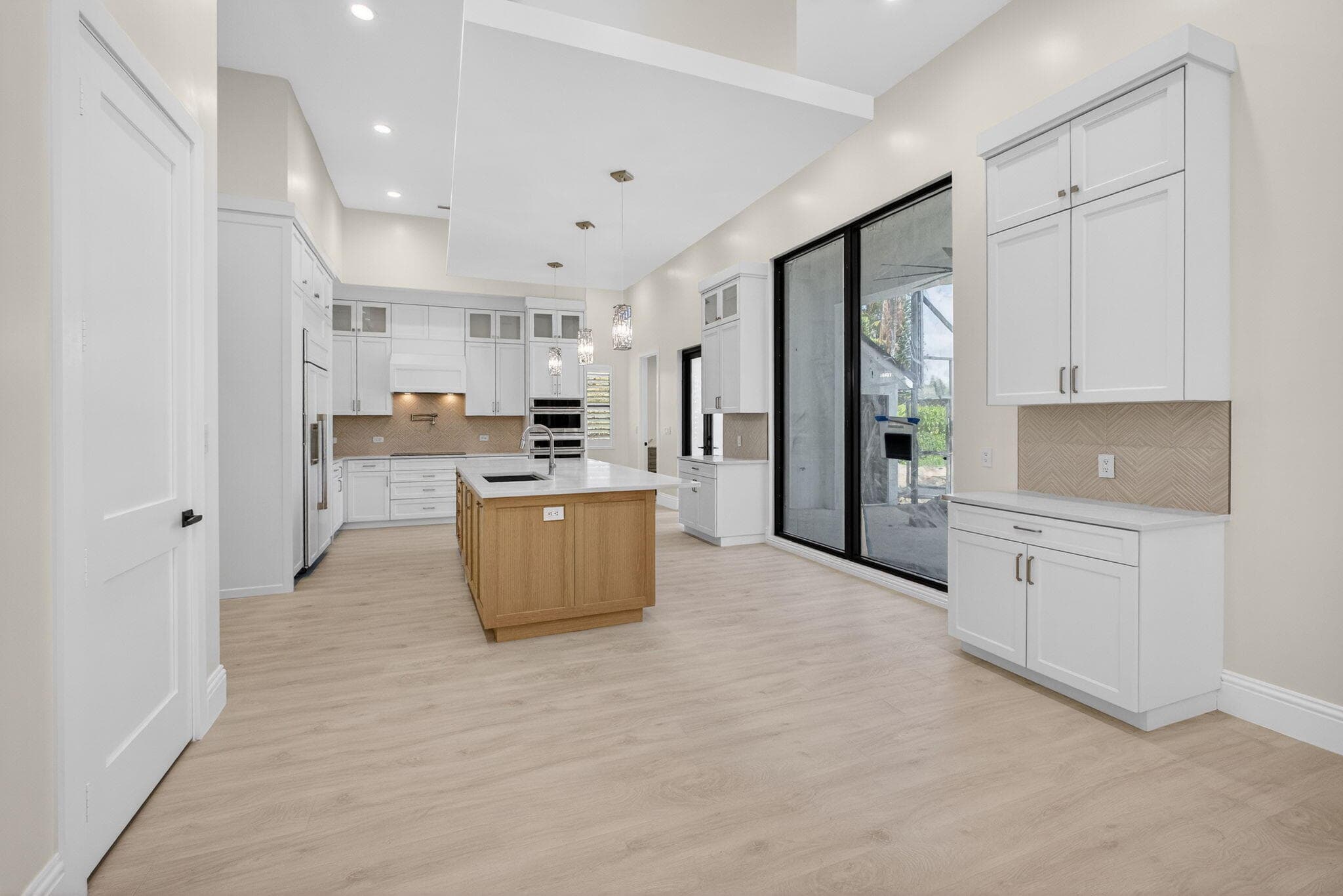 8771 Man O War Road, Palm Beach Gardens, FL 33418 — photo 19 of 61