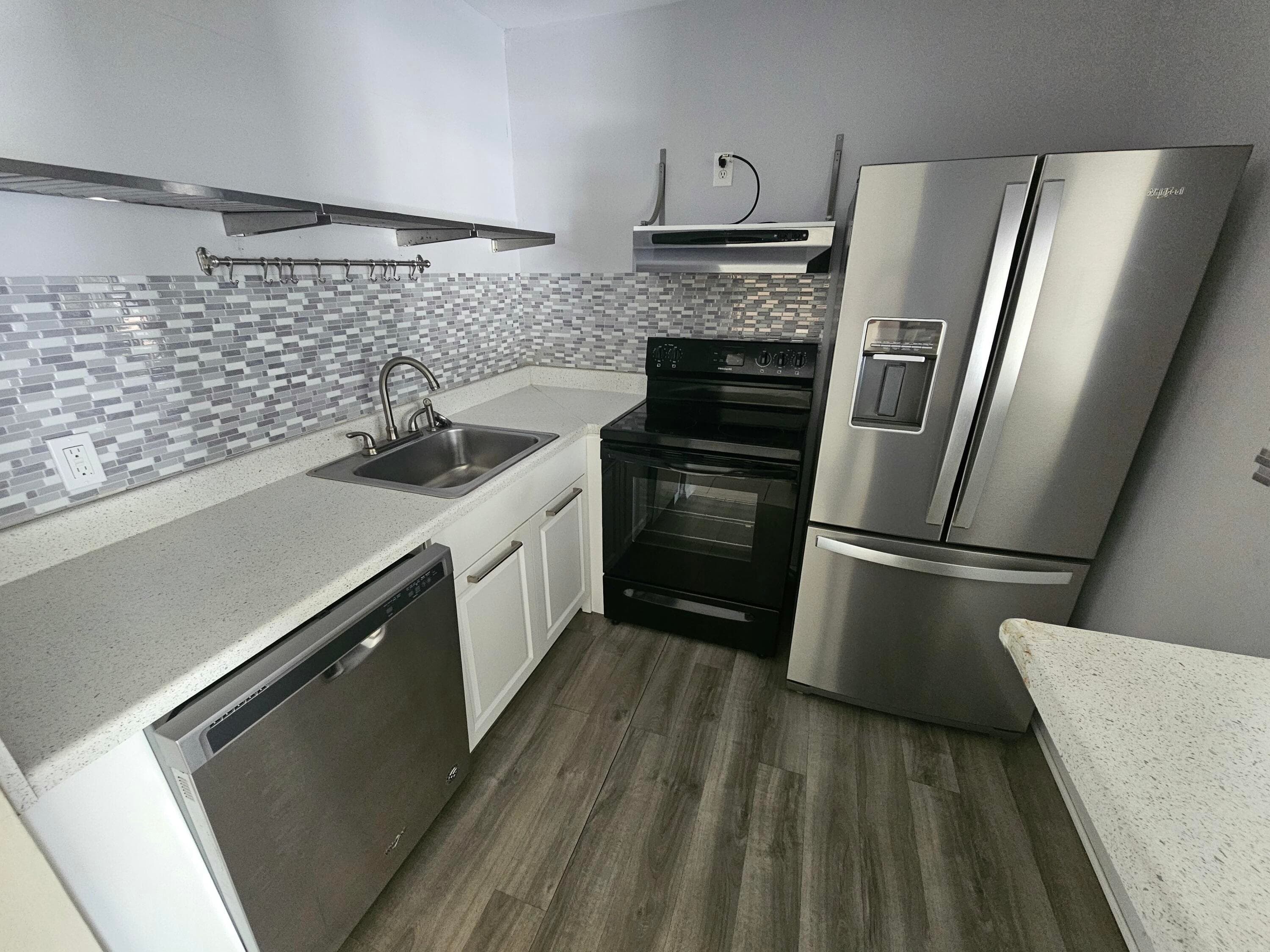 145 Sheffield F, West Palm Beach, FL 33417 — photo 4 of 9