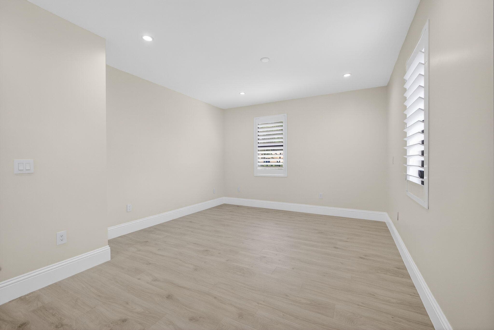 8771 Man O War Road, Palm Beach Gardens, FL 33418 — photo 40 of 61