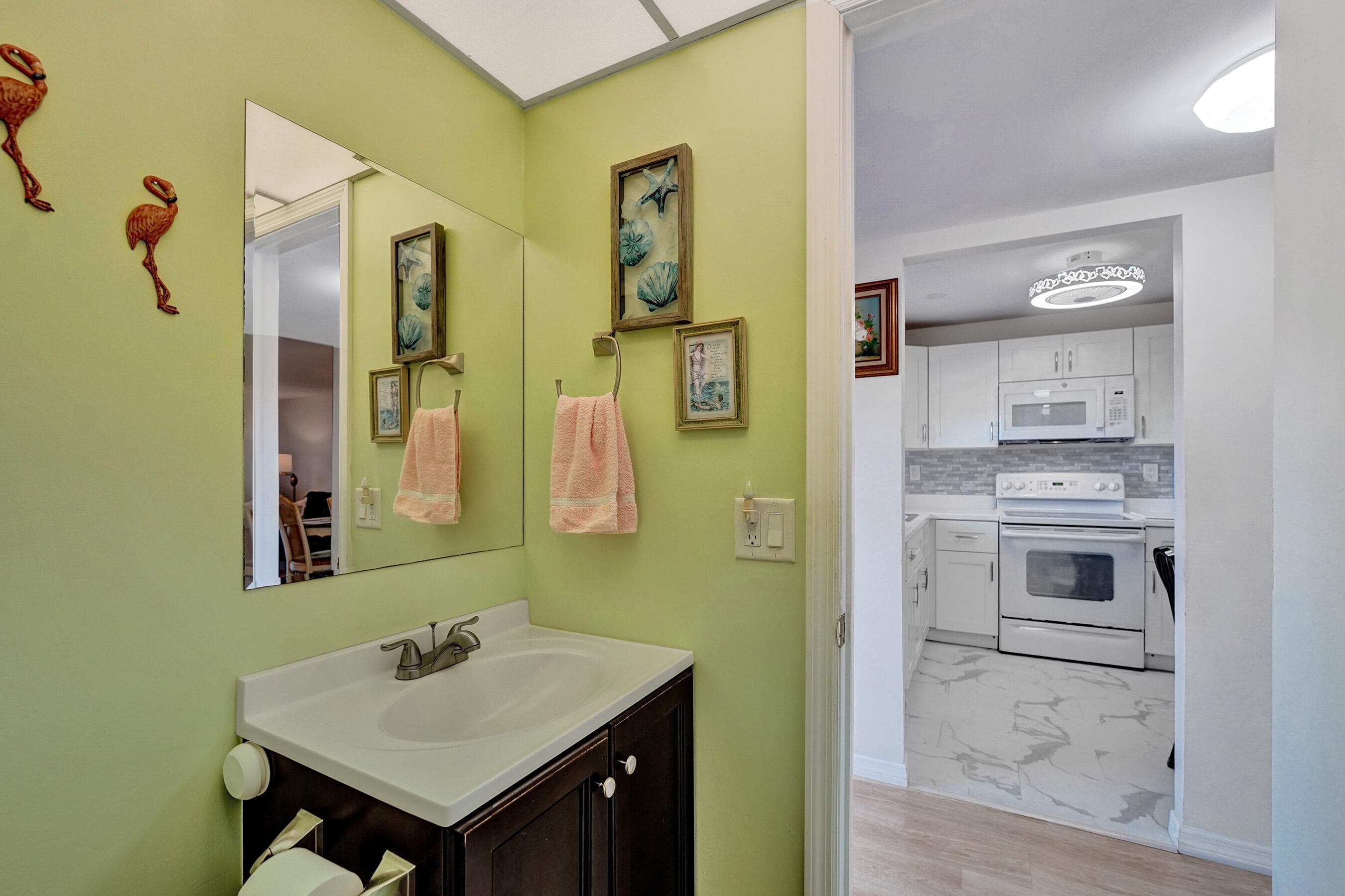 9421 Sunrise Lakes Boulevard 206, Sunrise, FL 33322 — photo 15 of 52