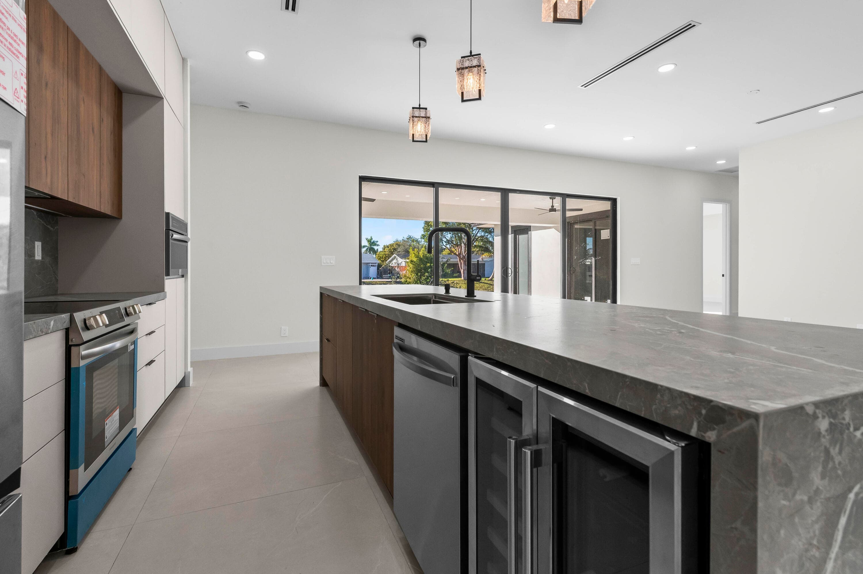 621 NW 42nd Avenue, Coconut Creek, FL 33066 — photo 13 of 49