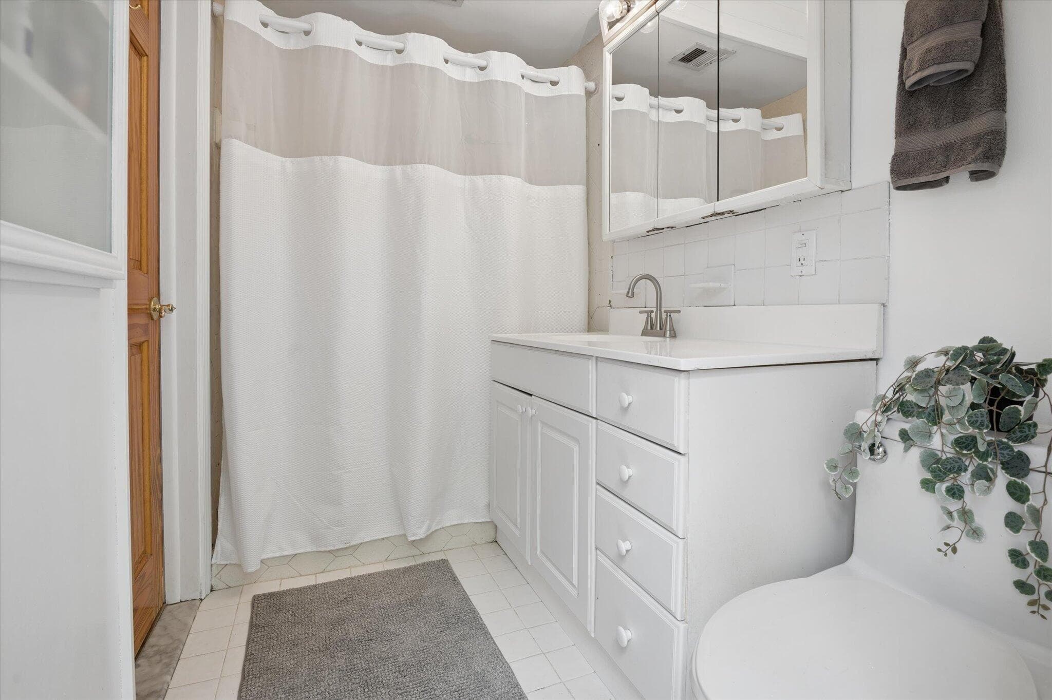 5900 SW 18th Street, Plantation, FL 33317 — photo 14 of 33