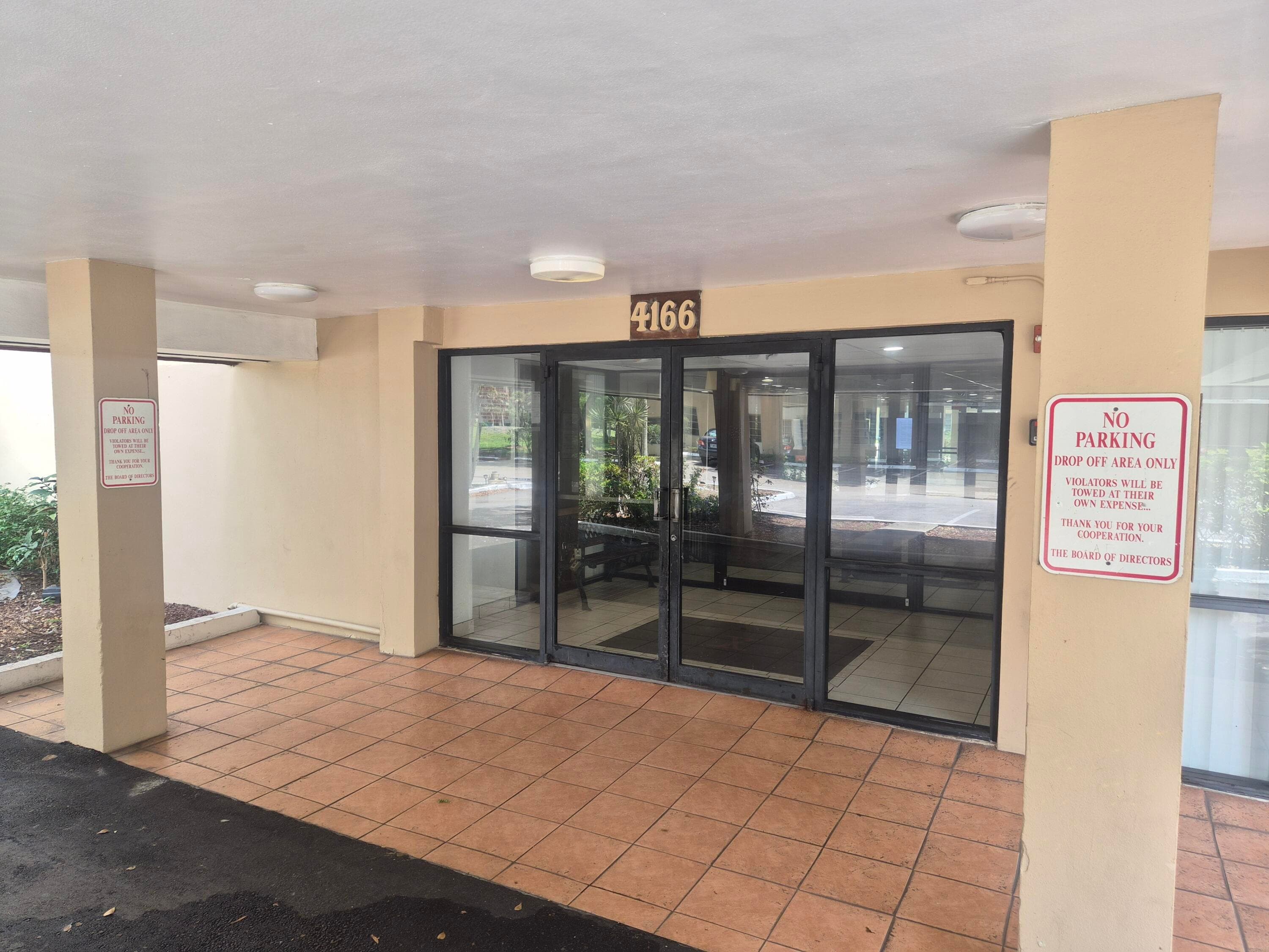 4166 Inverrary Drive 403, Lauderhill, FL 33319 — photo 4 of 32