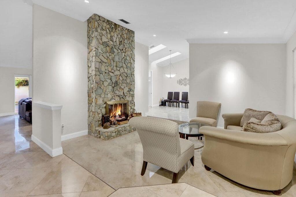2665 NW 41st Street, Boca Raton, FL 33434 — photo 4 of 24