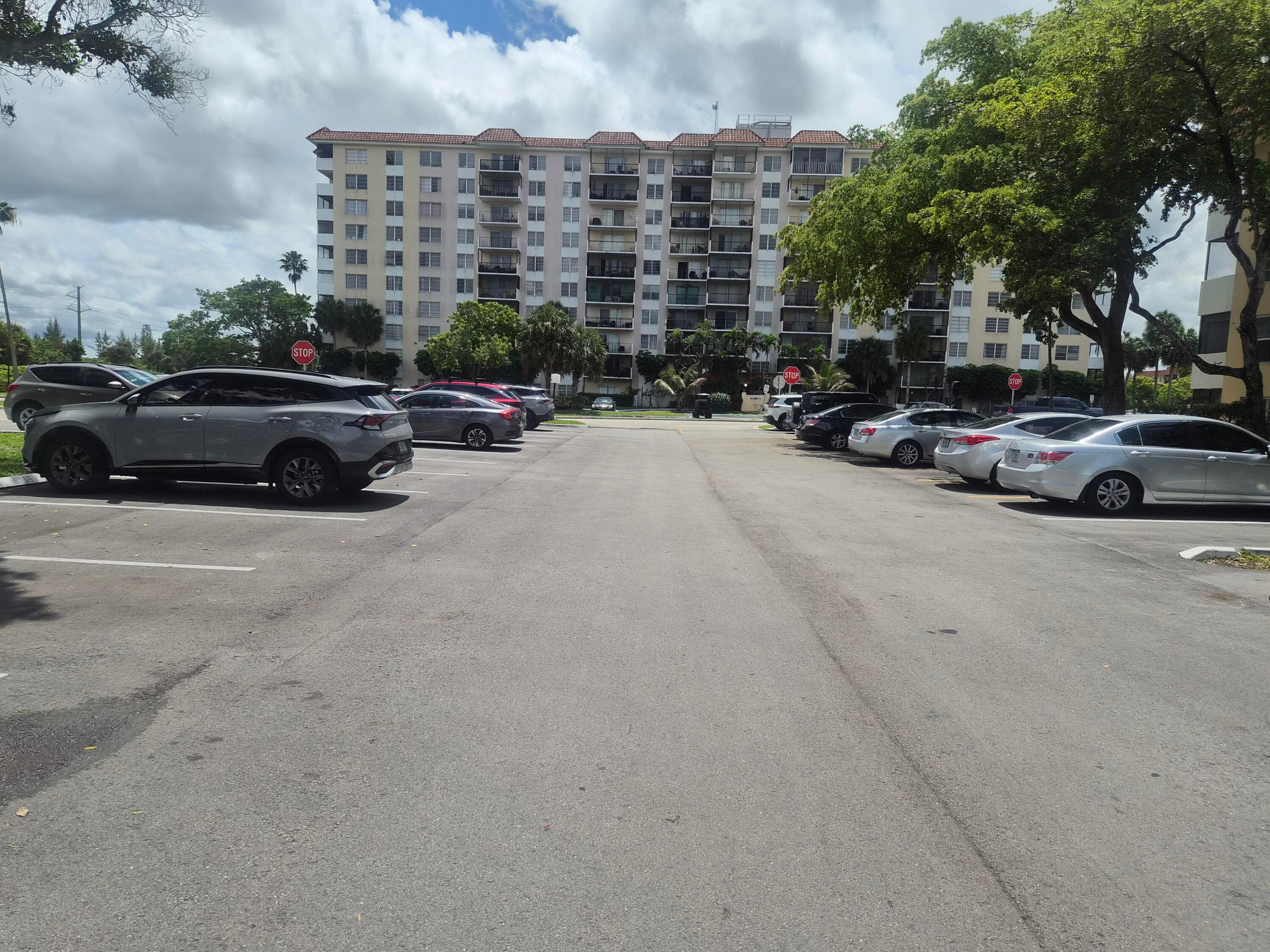 4166 Inverrary Drive 403, Lauderhill, FL 33319 — photo 6 of 32