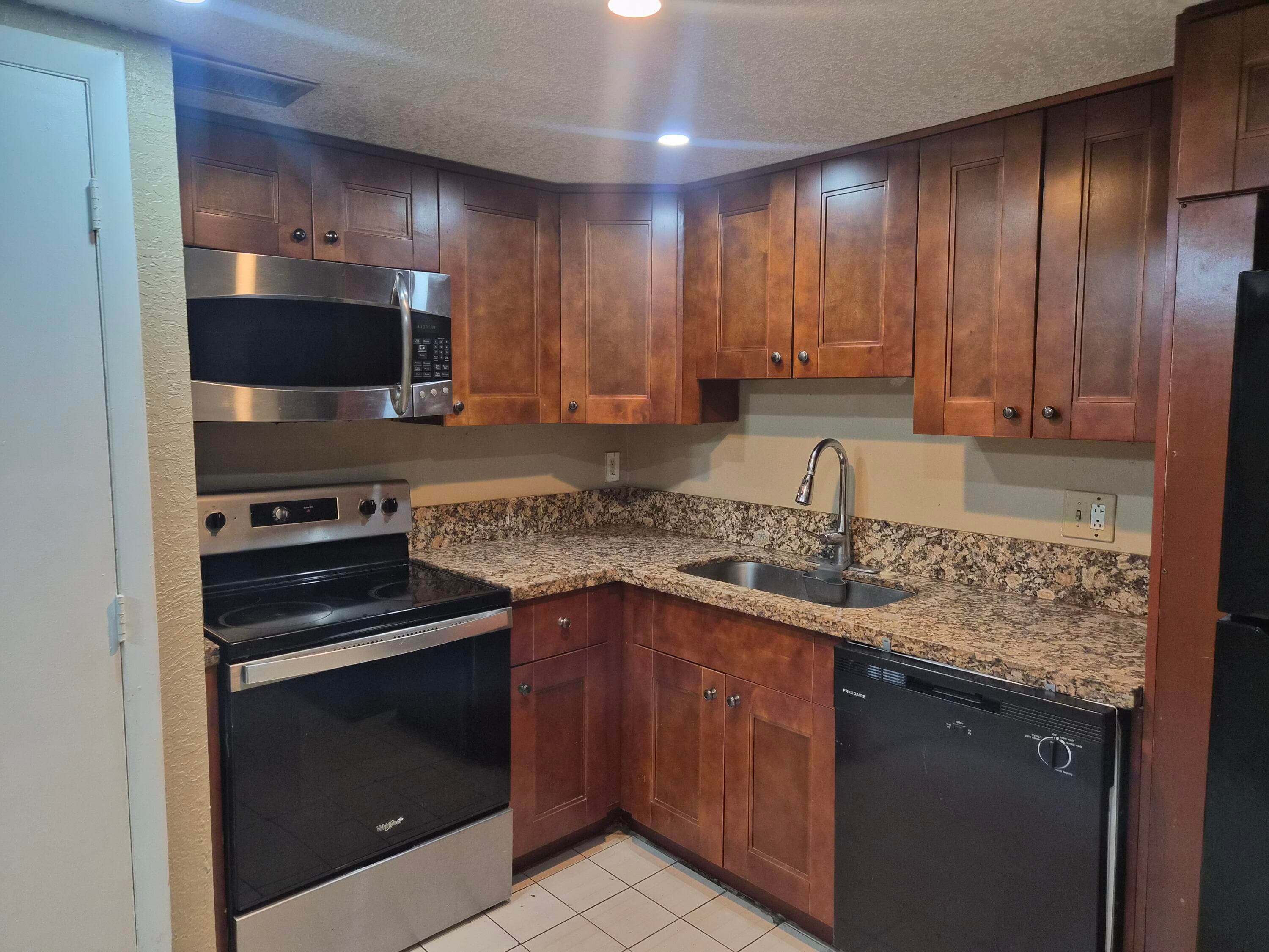 4166 Inverrary Drive 403, Lauderhill, FL 33319 — photo 9 of 32