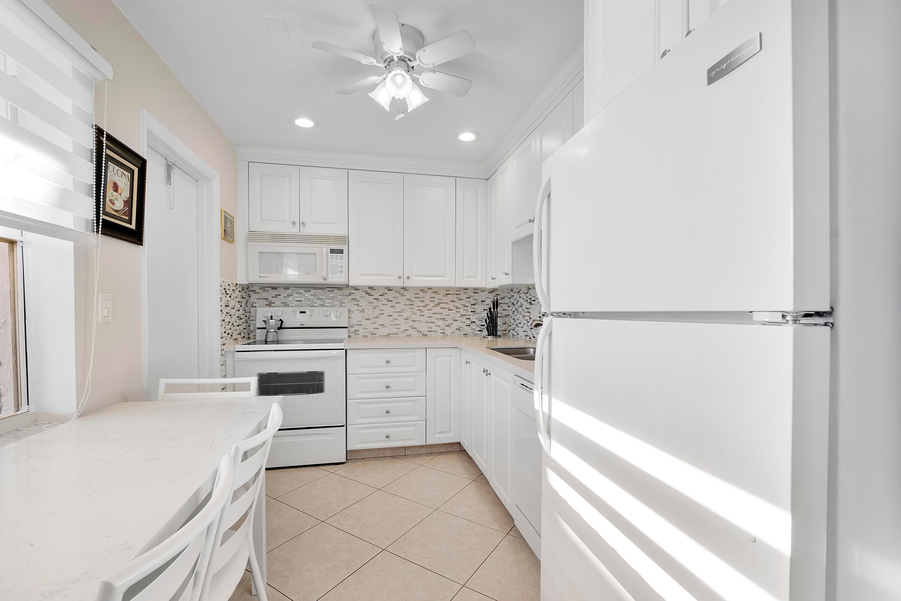 4270 NW 40th Street 205, Lauderdale Lakes, FL 33319 — photo 5 of 15
