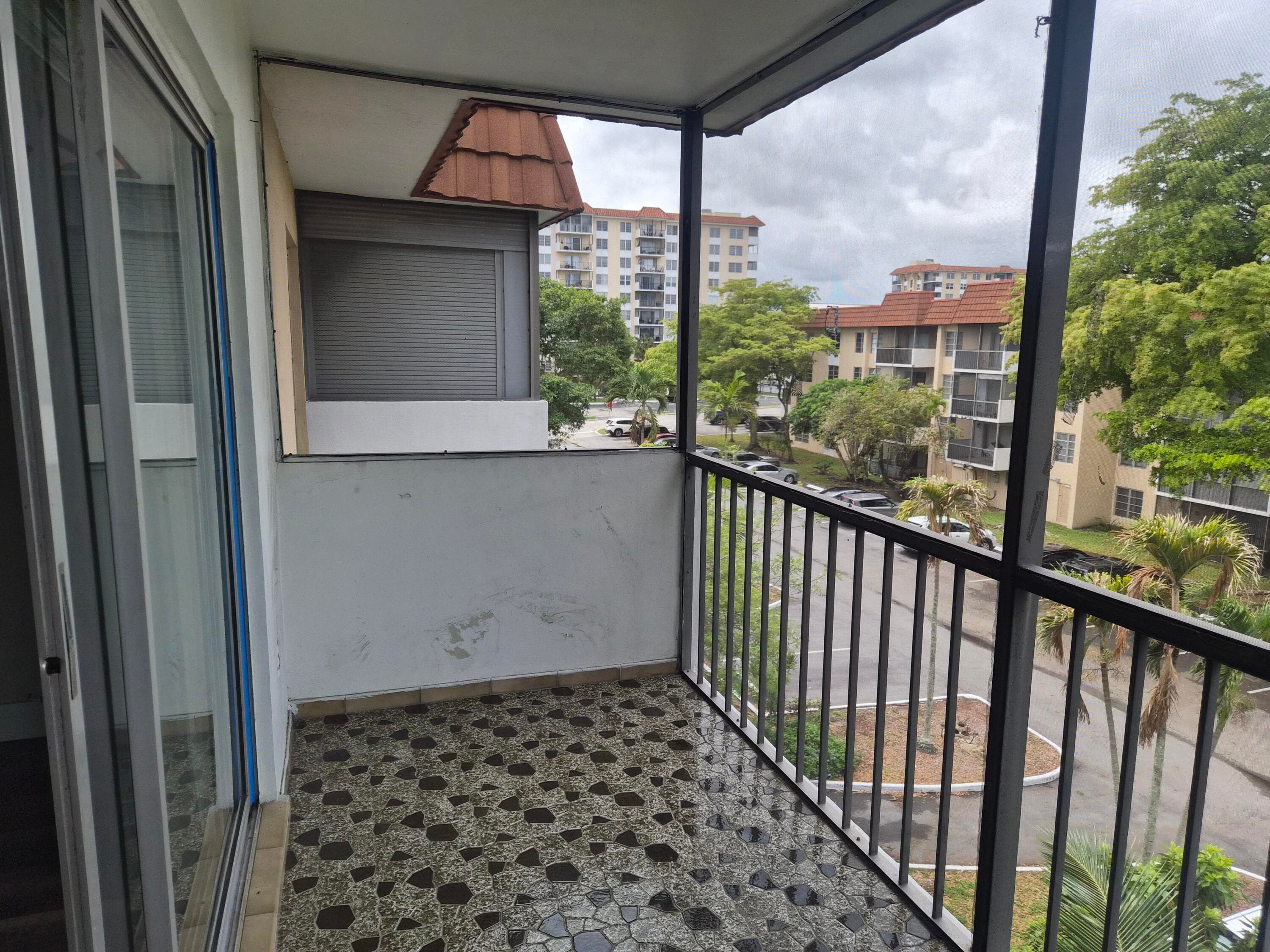 4166 Inverrary Drive 403, Lauderhill, FL 33319 — photo 16 of 32