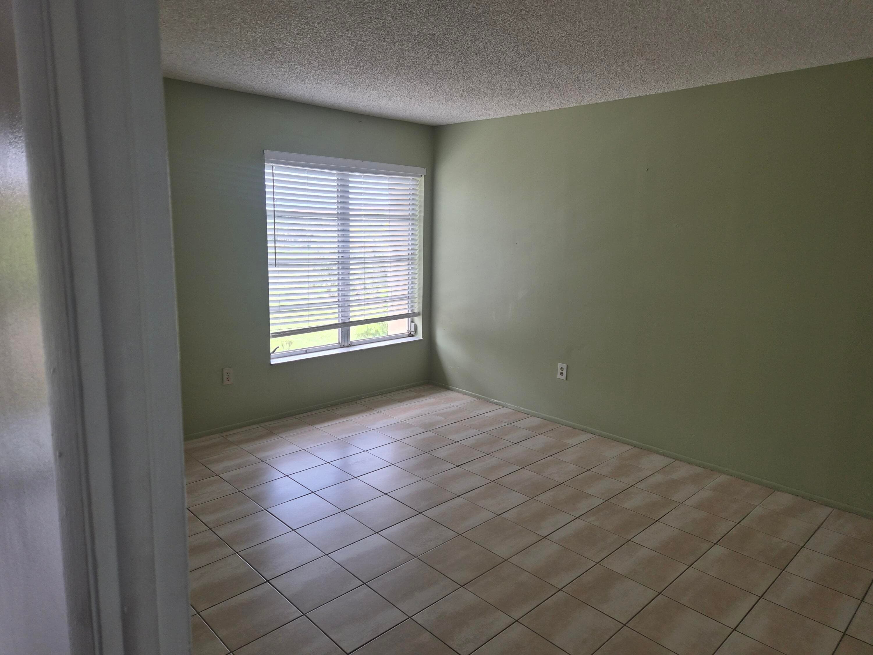 4166 Inverrary Drive 403, Lauderhill, FL 33319 — photo 17 of 32