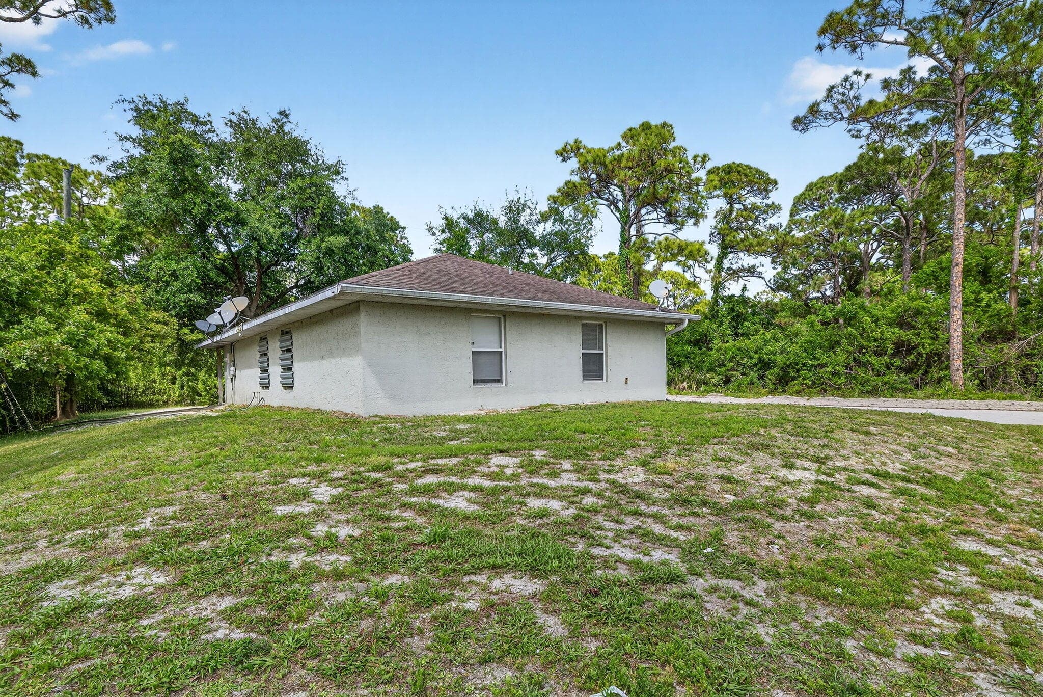 925 SW 11th St Street SW, Vero Beach, FL 32962 — photo 17 of 20