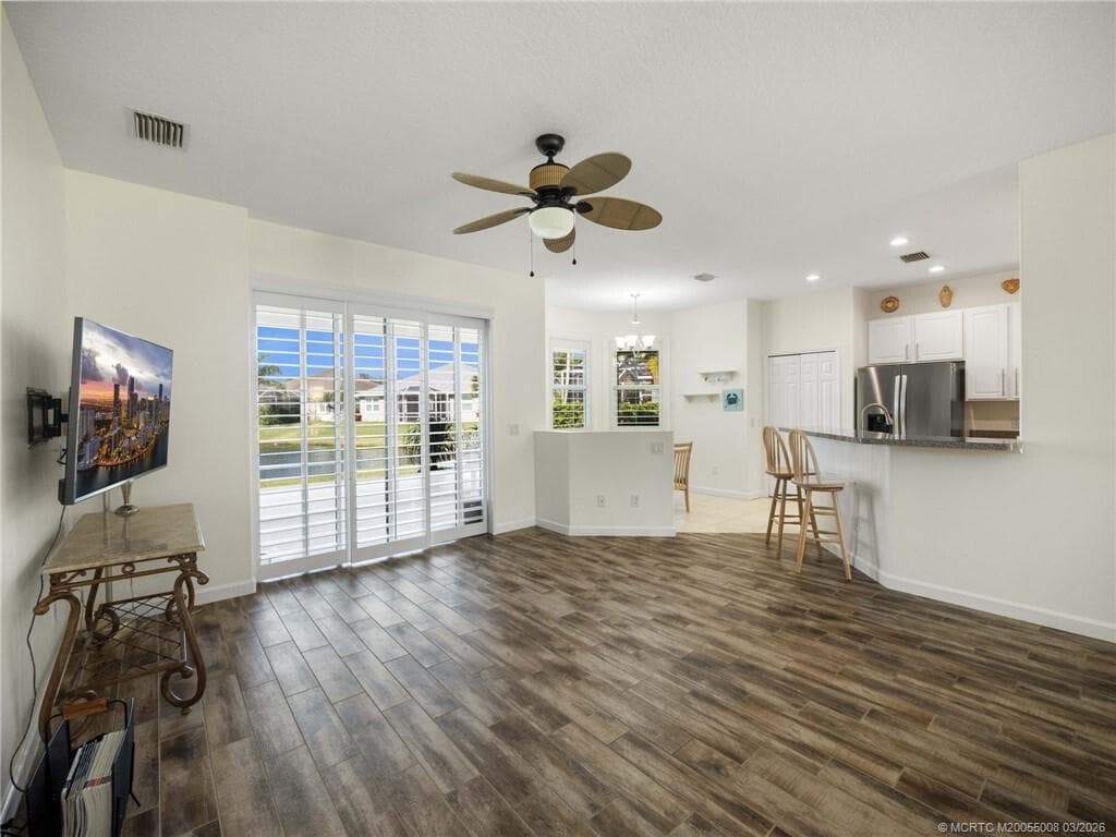 155 56th Drive SW, Vero Beach, FL 32968 — photo 5 of 24