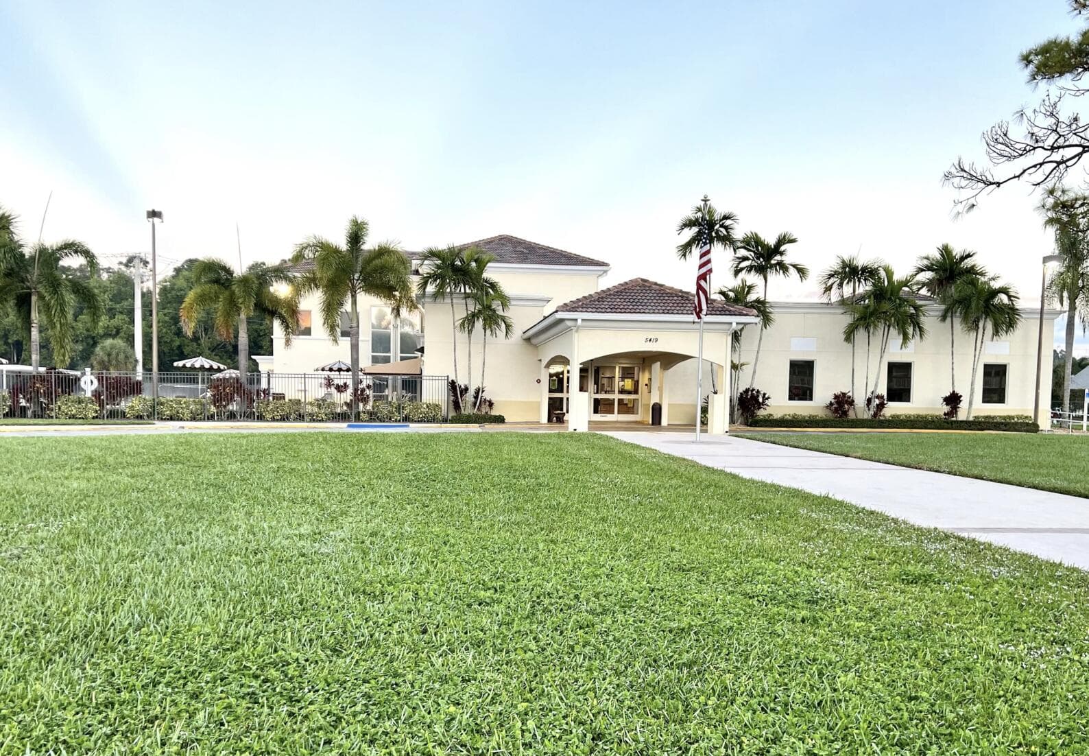 74 Sheffield D, West Palm Beach, FL 33417 — photo 8 of 11