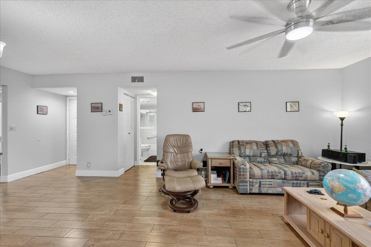 7633 Tahiti Lane 101, Lake Worth, FL 33467 — photo 4 of 26