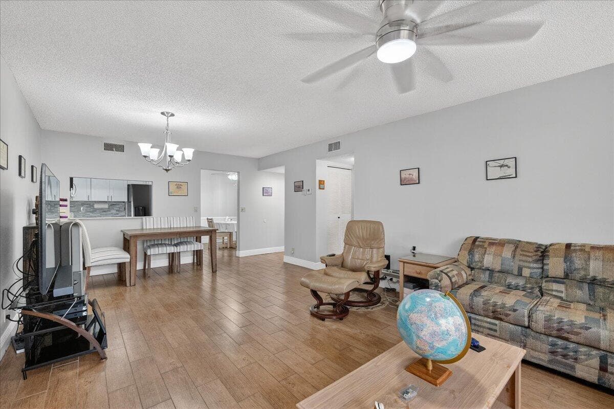 7633 Tahiti Lane 101, Lake Worth, FL 33467 — photo 5 of 26