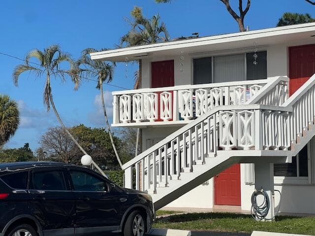 2020 Lake Osborne Drive 11, Lake Worth Beach, FL 33461 — photo 2 of 15