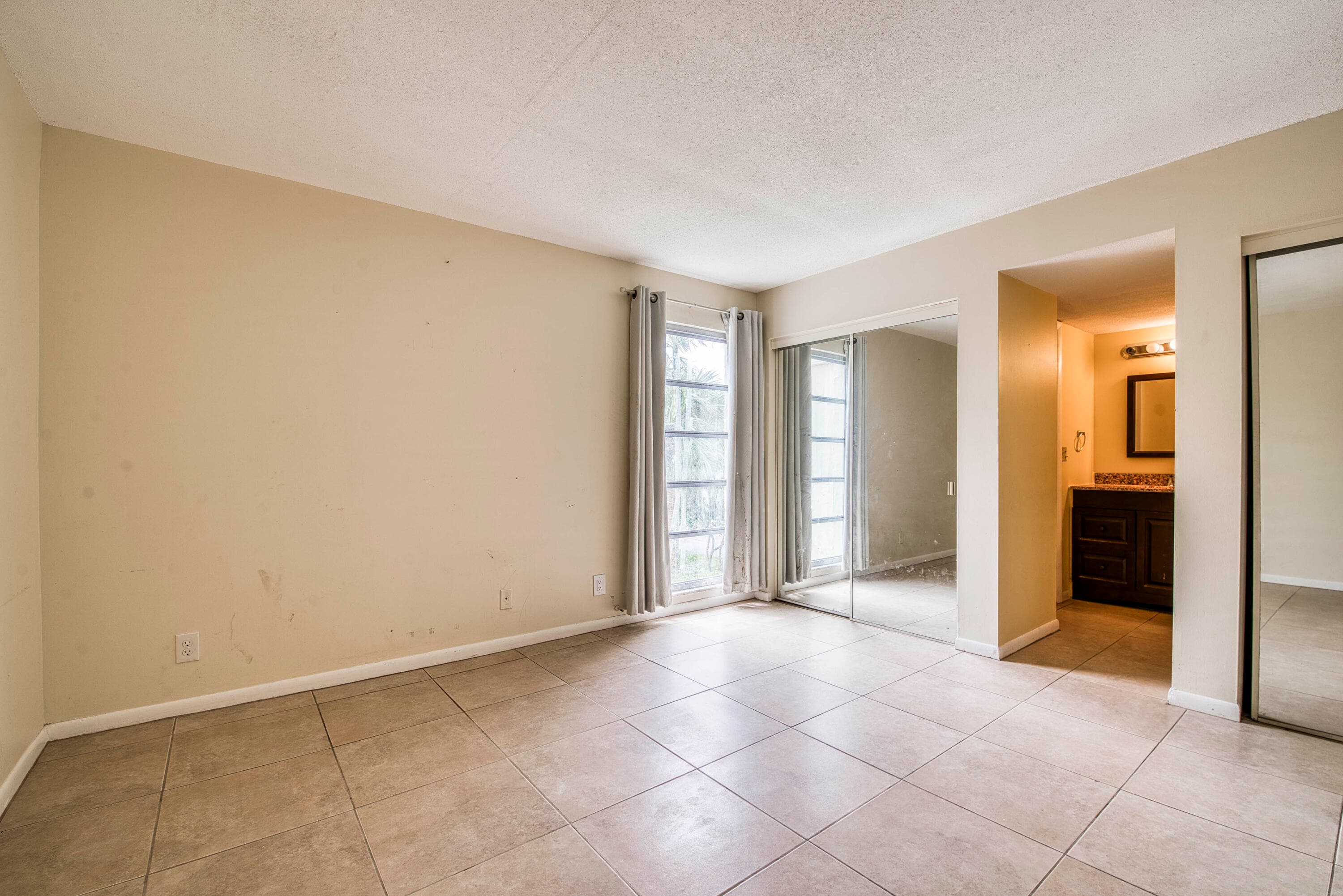 2528 Boundbrook Drive S 205, West Palm Beach, FL 33406 — photo 14 of 18