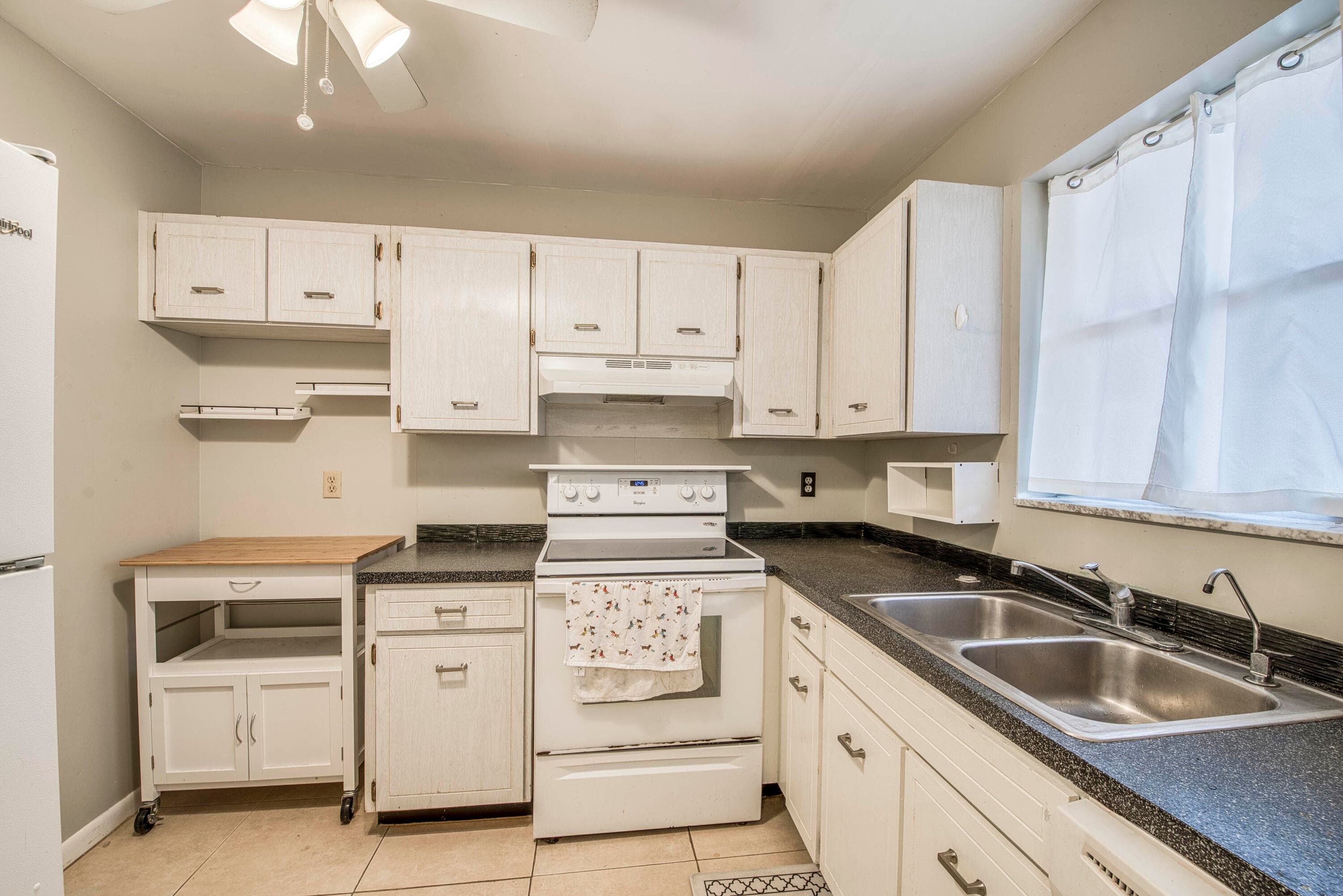 2528 Boundbrook Drive S 205, West Palm Beach, FL 33406 — photo 10 of 18