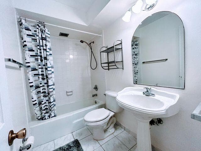 125 S Ocean Avenue 207, Palm Beach Shores, FL 33404 — photo 10 of 36