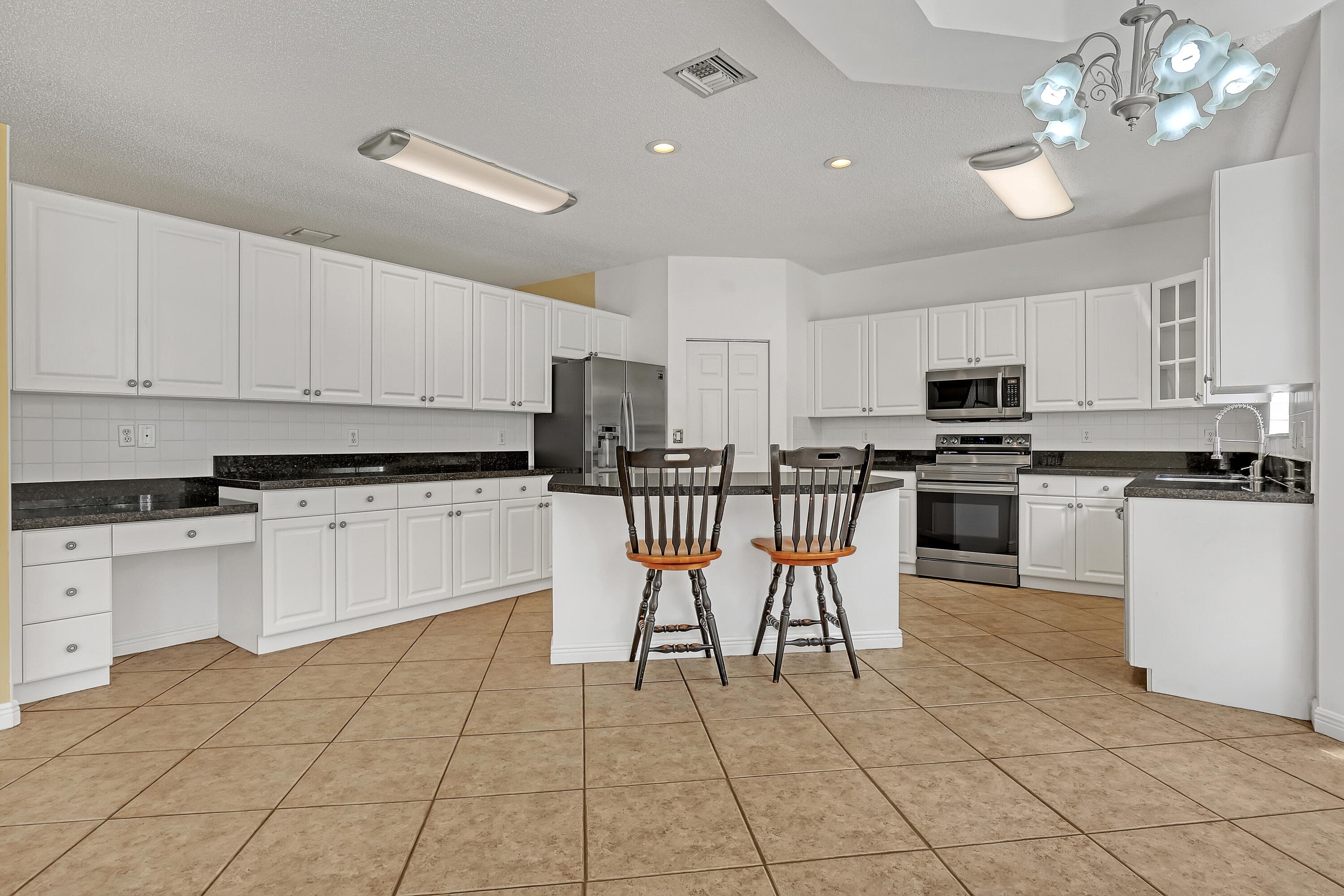 2465 Westmont Lane, Royal Palm Beach, FL 33411 — photo 16 of 60