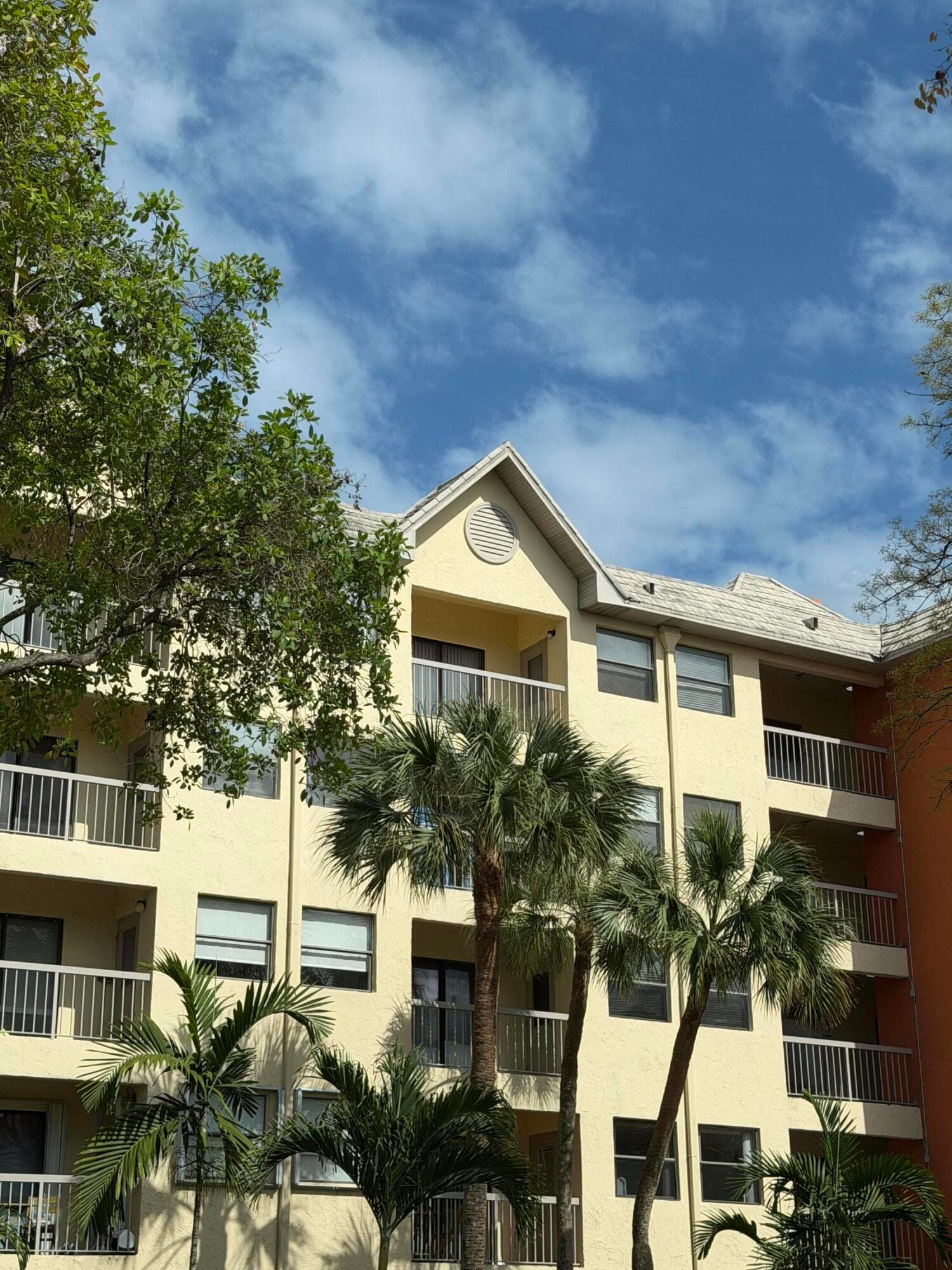 8343 Lake Drive 207, Doral, FL 33166 — photo 5 of 31