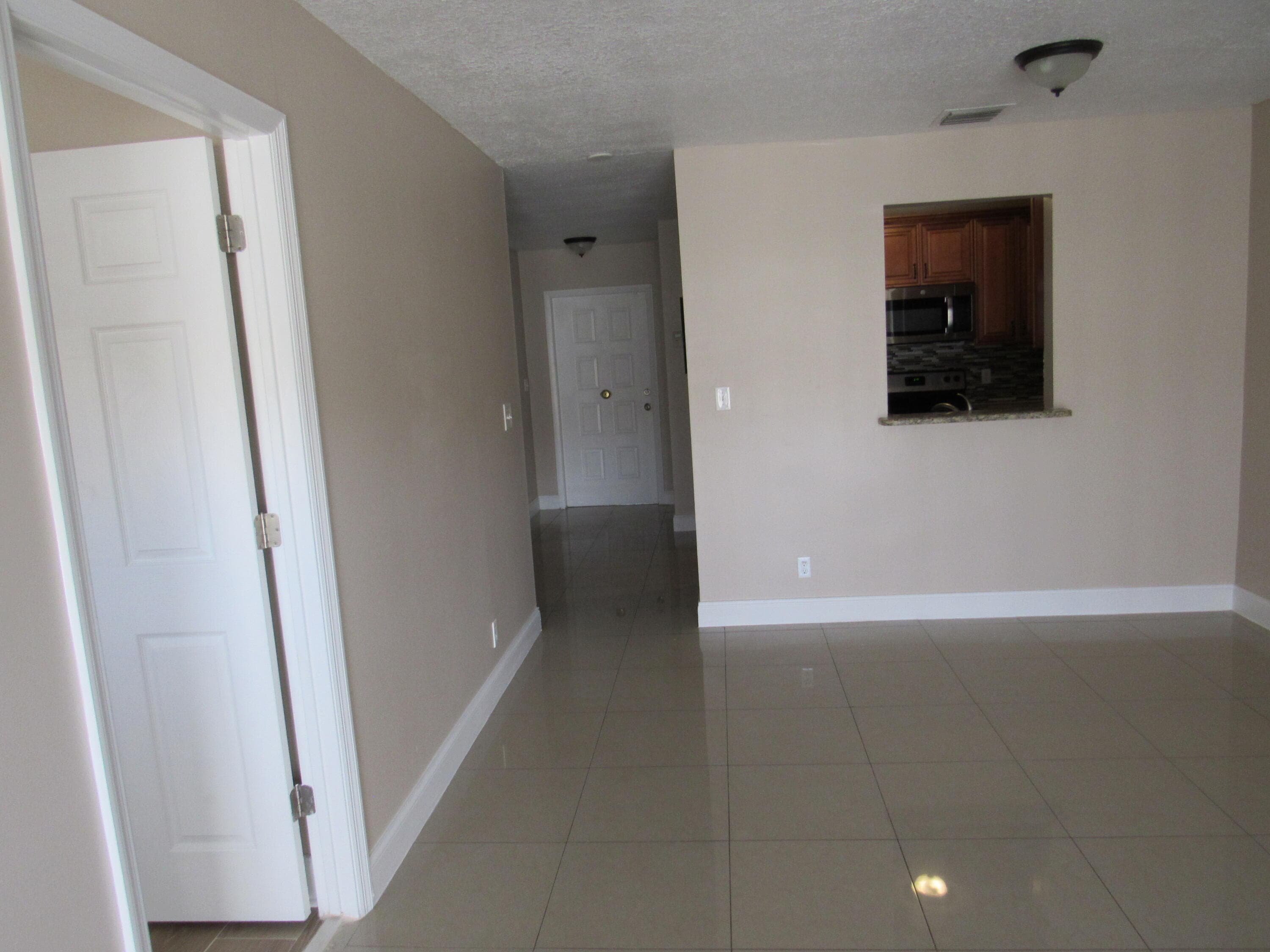 5203 Glencove Lane 5203, West Palm Beach, FL 33415 — photo 14 of 21