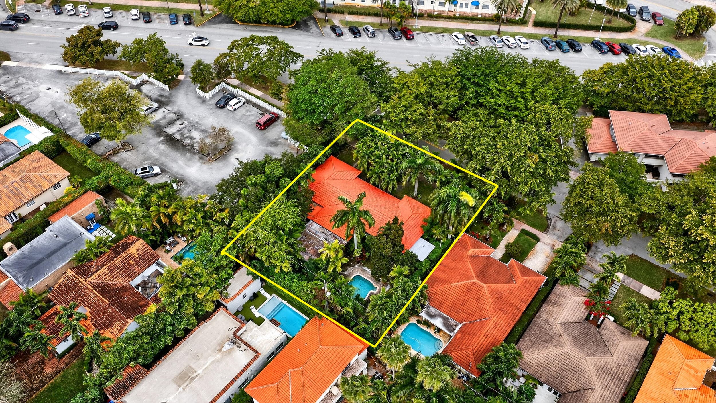 320 San Sebastian Avenue, Coral Gables, FL 33134 — photo 11 of 54