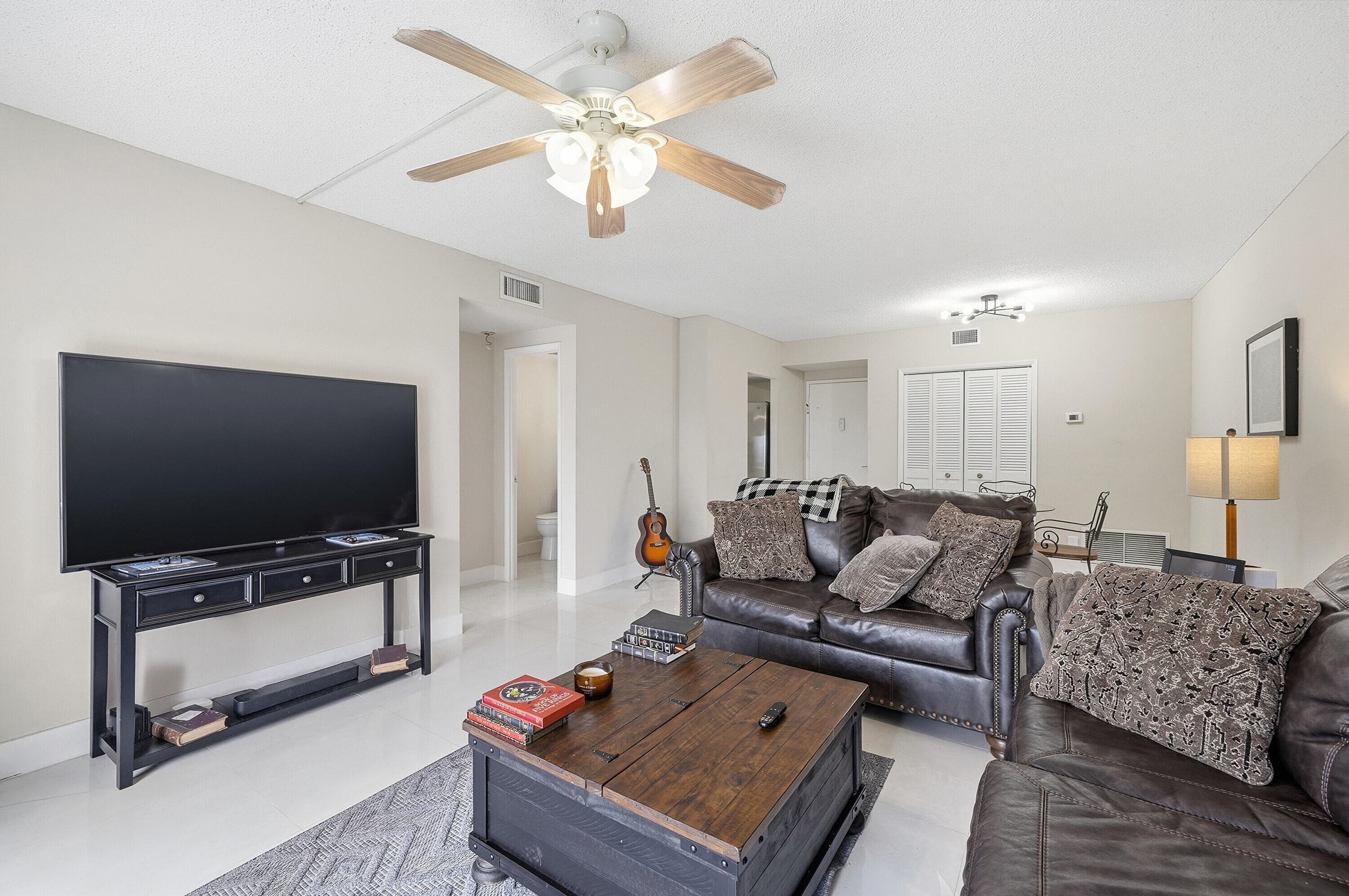 3800 Hillcrest Drive 310, Hollywood, FL 33021 — photo 25 of 35