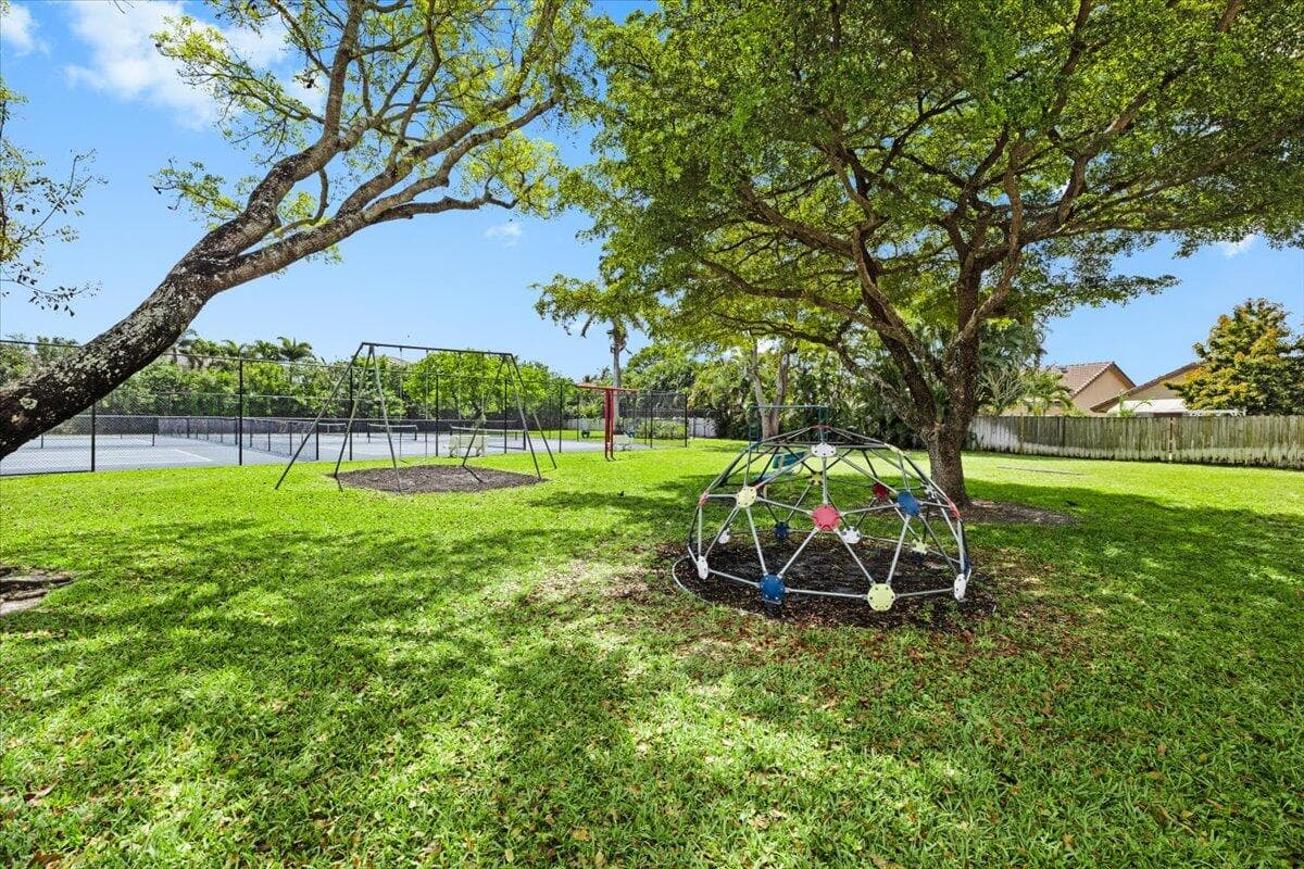 9615 Sun Pointe Drive, Boynton Beach, FL 33437 — photo 43 of 52