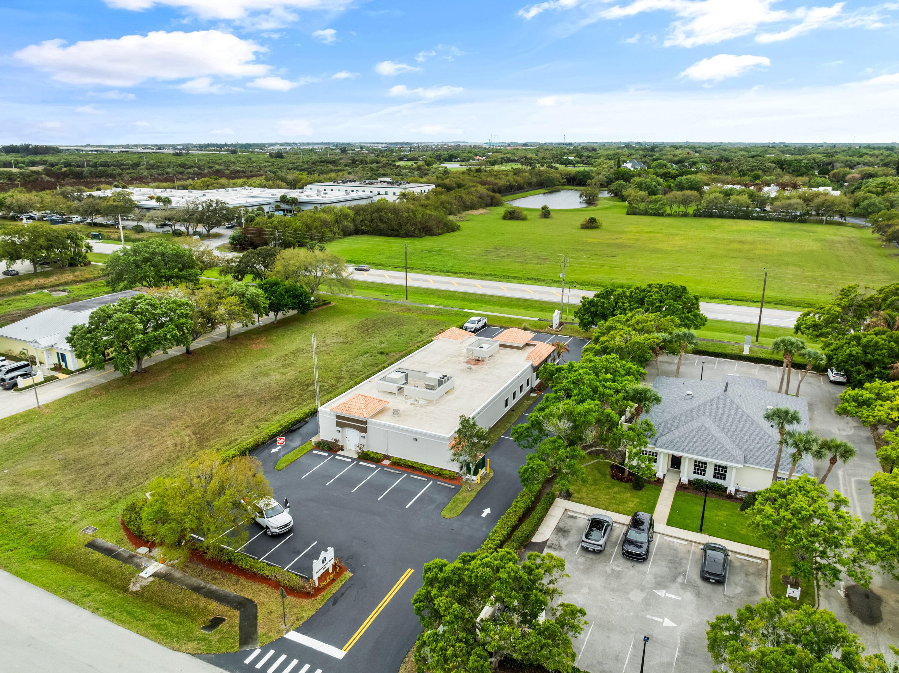 845 37th Place, Vero Beach, FL 32960 — photo 5 of 41