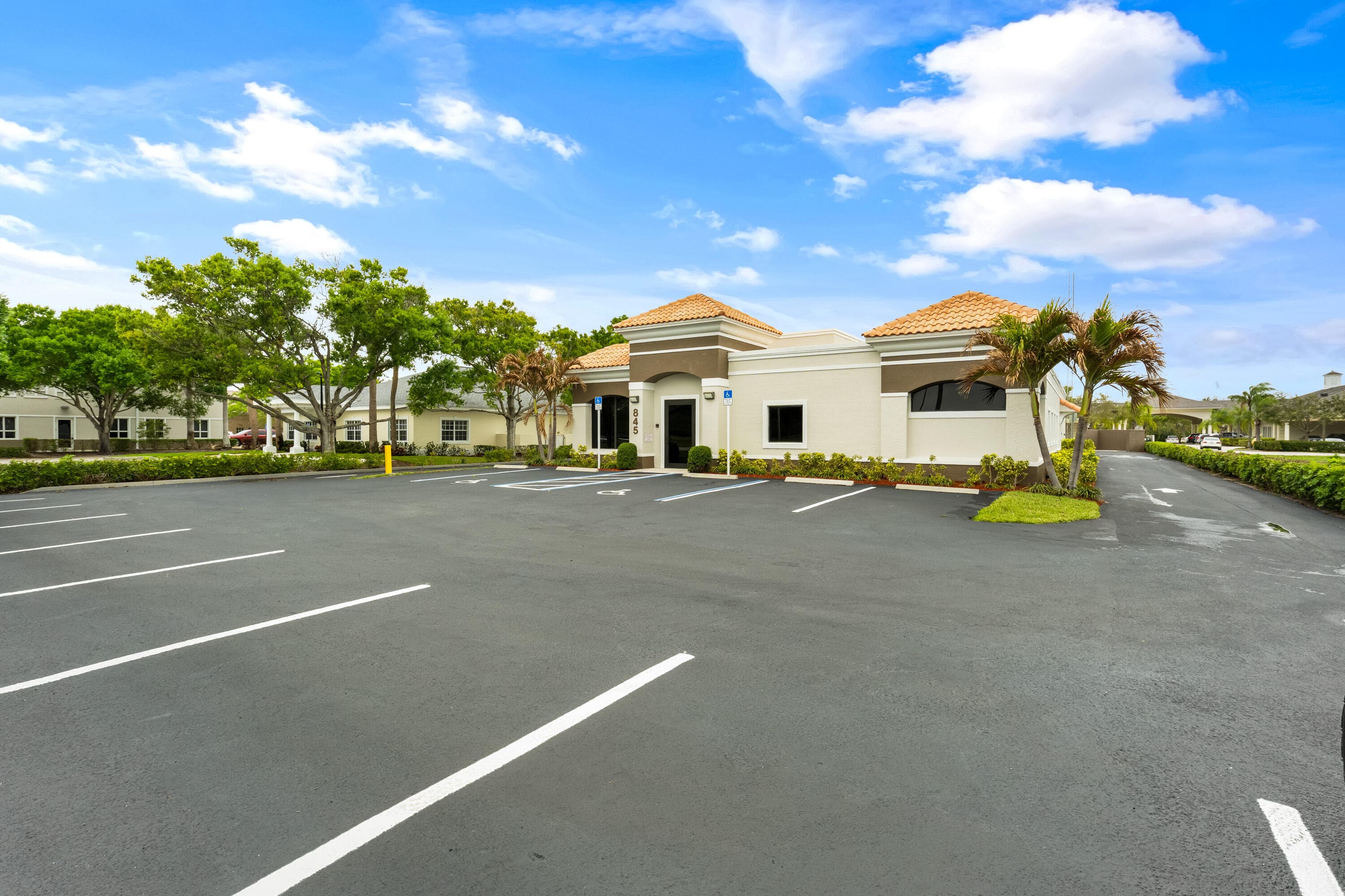 845 37th Place, Vero Beach, FL 32960 — photo 10 of 41