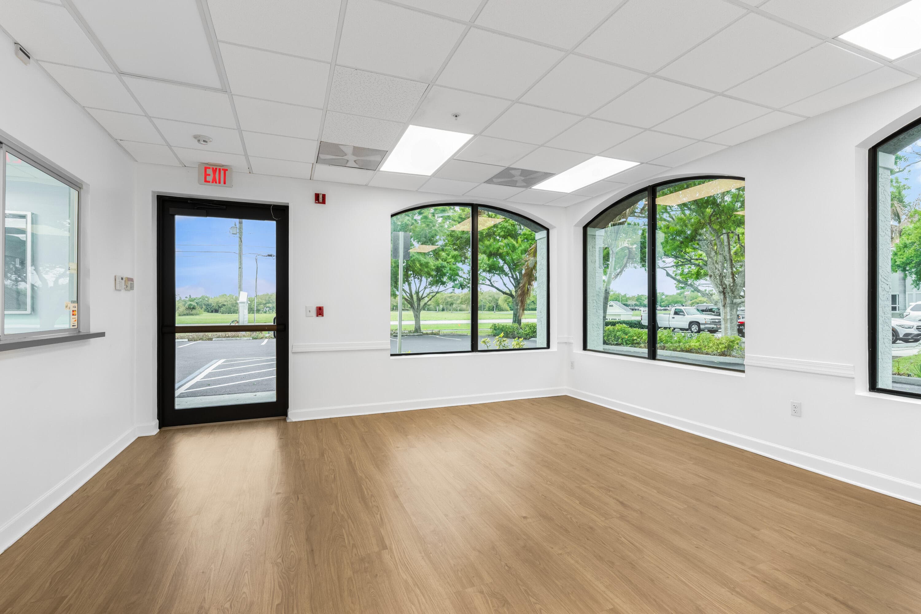 845 37th Place, Vero Beach, FL 32960 — photo 11 of 41