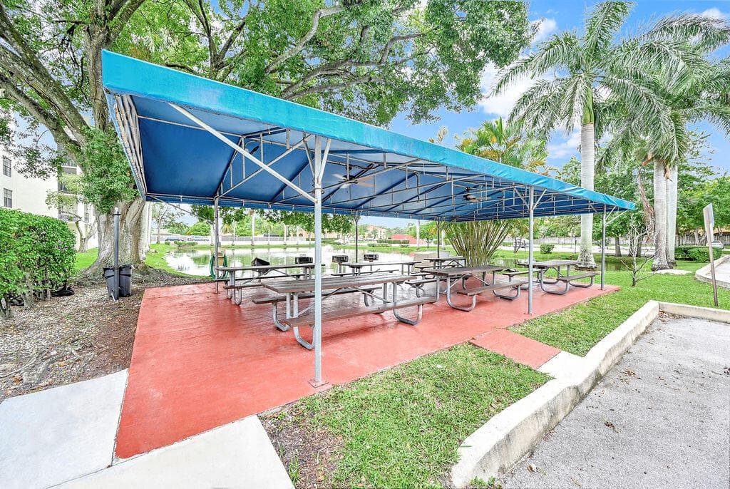 6190 Woodlands Boulevard 311, Tamarac, FL 33319 — photo 4 of 35