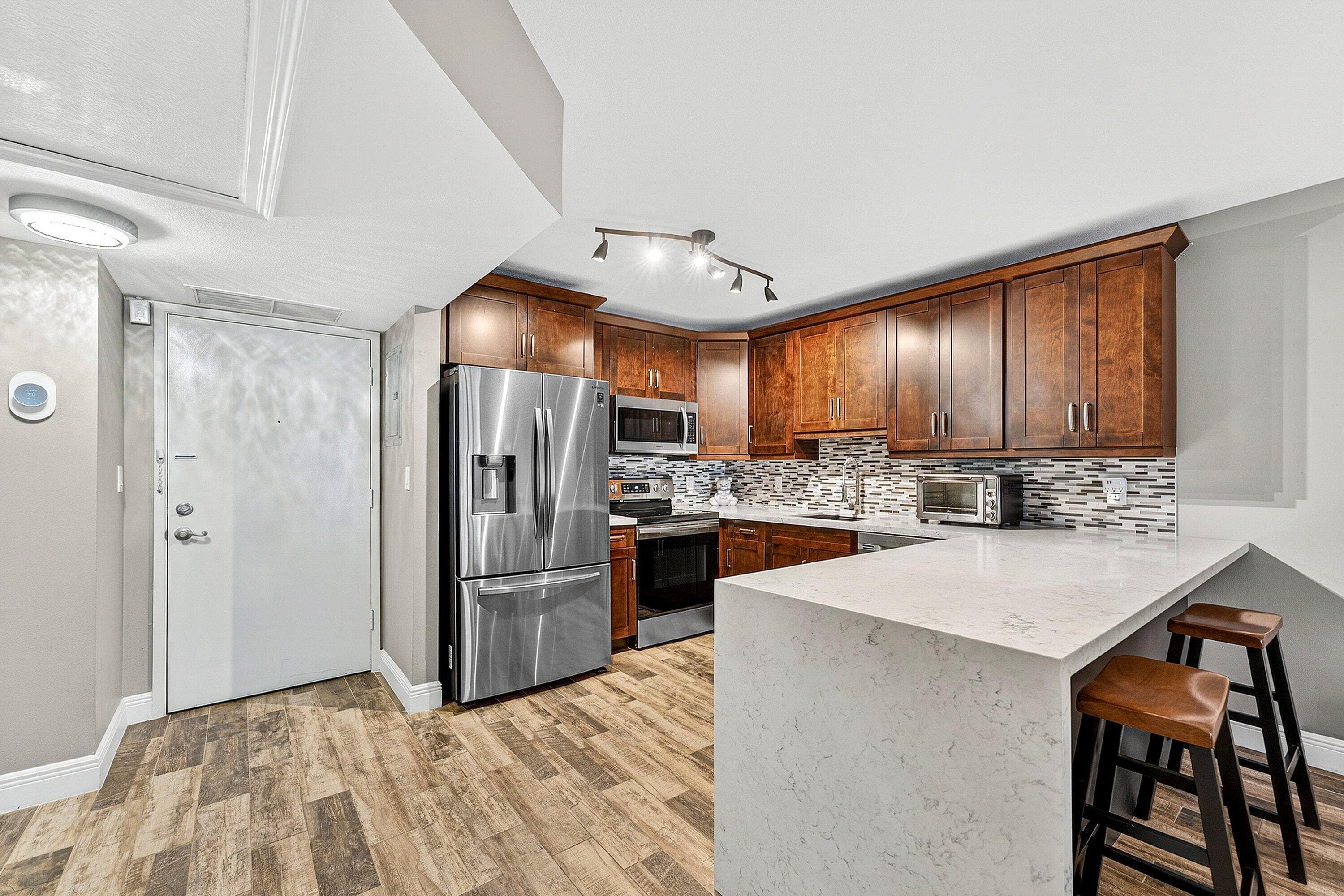 101 E Mcnab Road 304, Pompano Beach, FL 33060 — photo 2 of 30