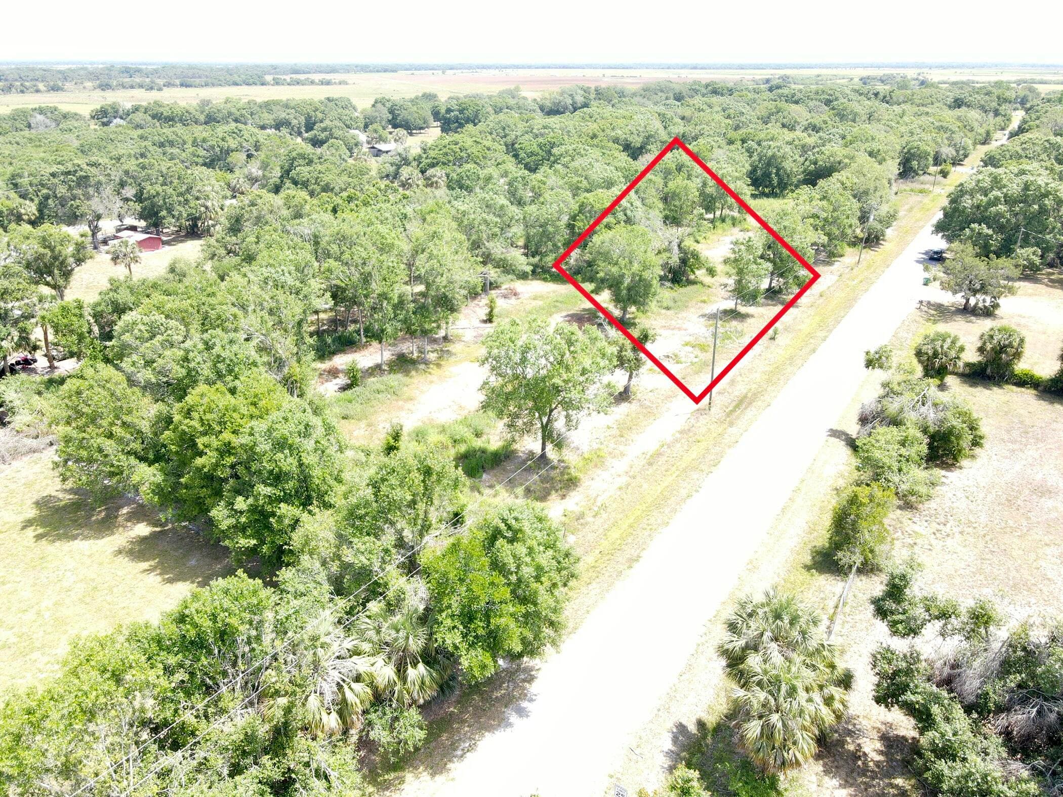 7771 NW 93rd Court, Okeechobee, FL 34972 — photo 3 of 4
