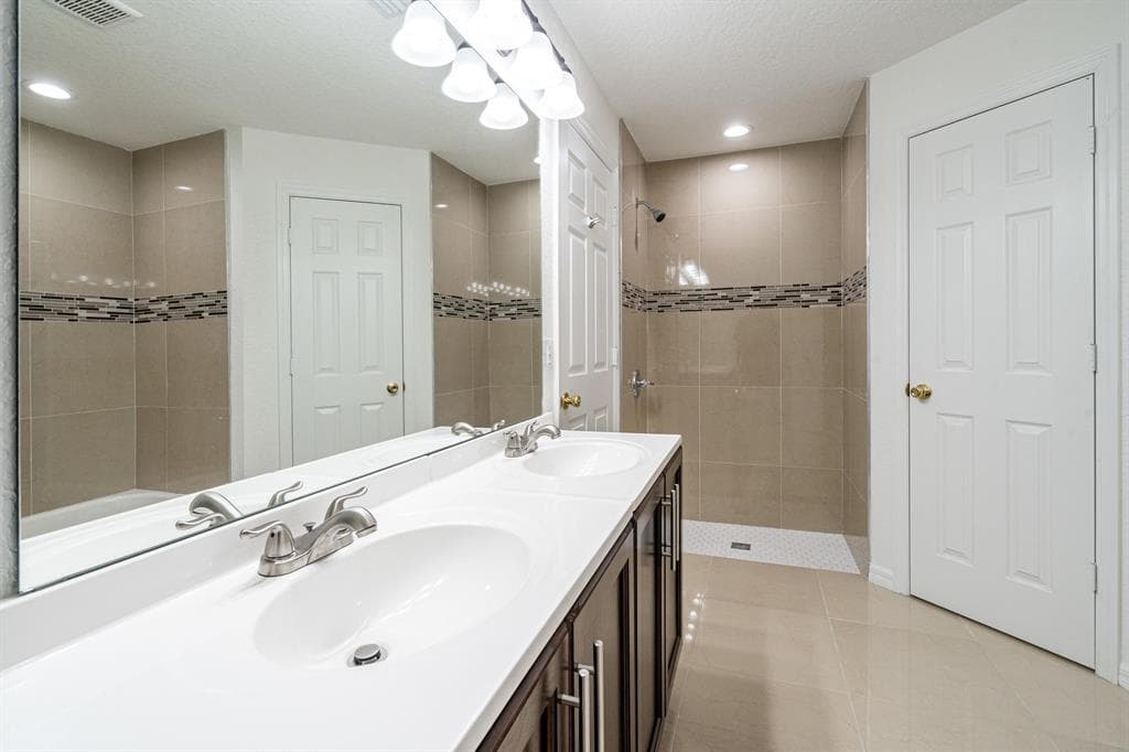 986 SW Romaine Lane, Port St. Lucie, FL 34953 — photo 9 of 14