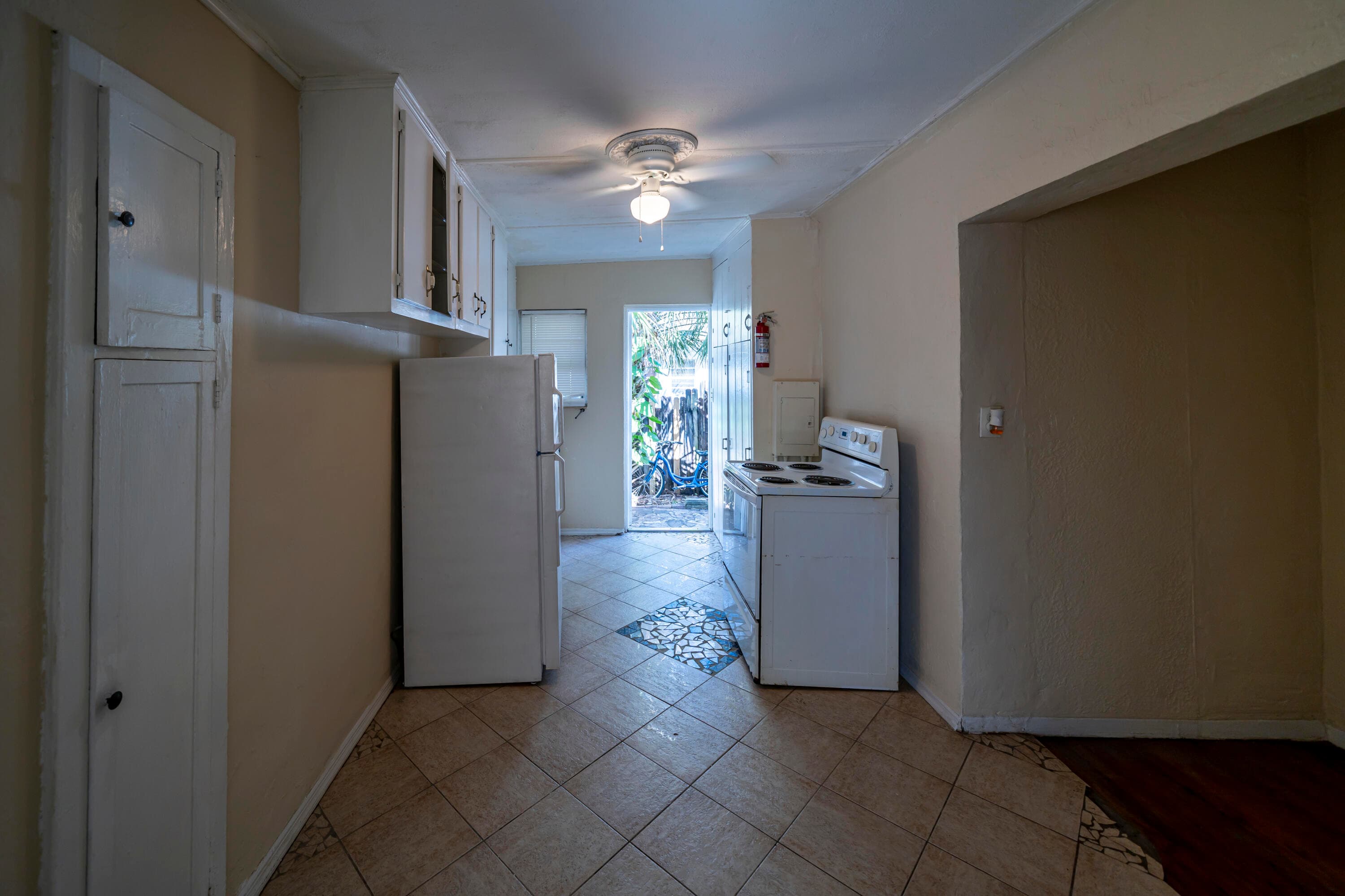 523 NE 2nd Avenue 2, Fort Lauderdale, FL 33301 — photo 12 of 15