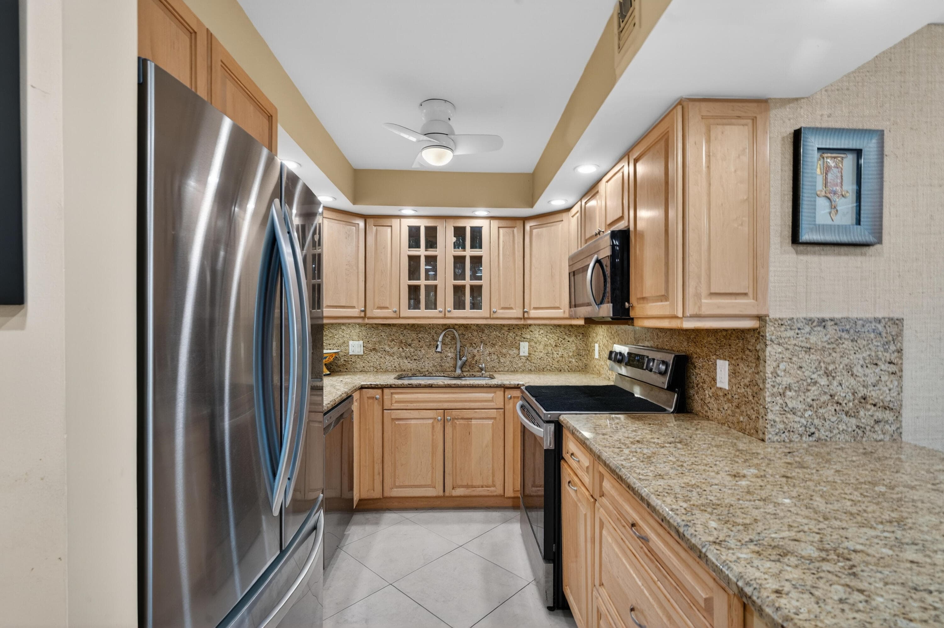 336 Golfview Road 704, North Palm Beach, FL 33408 — photo 7 of 24
