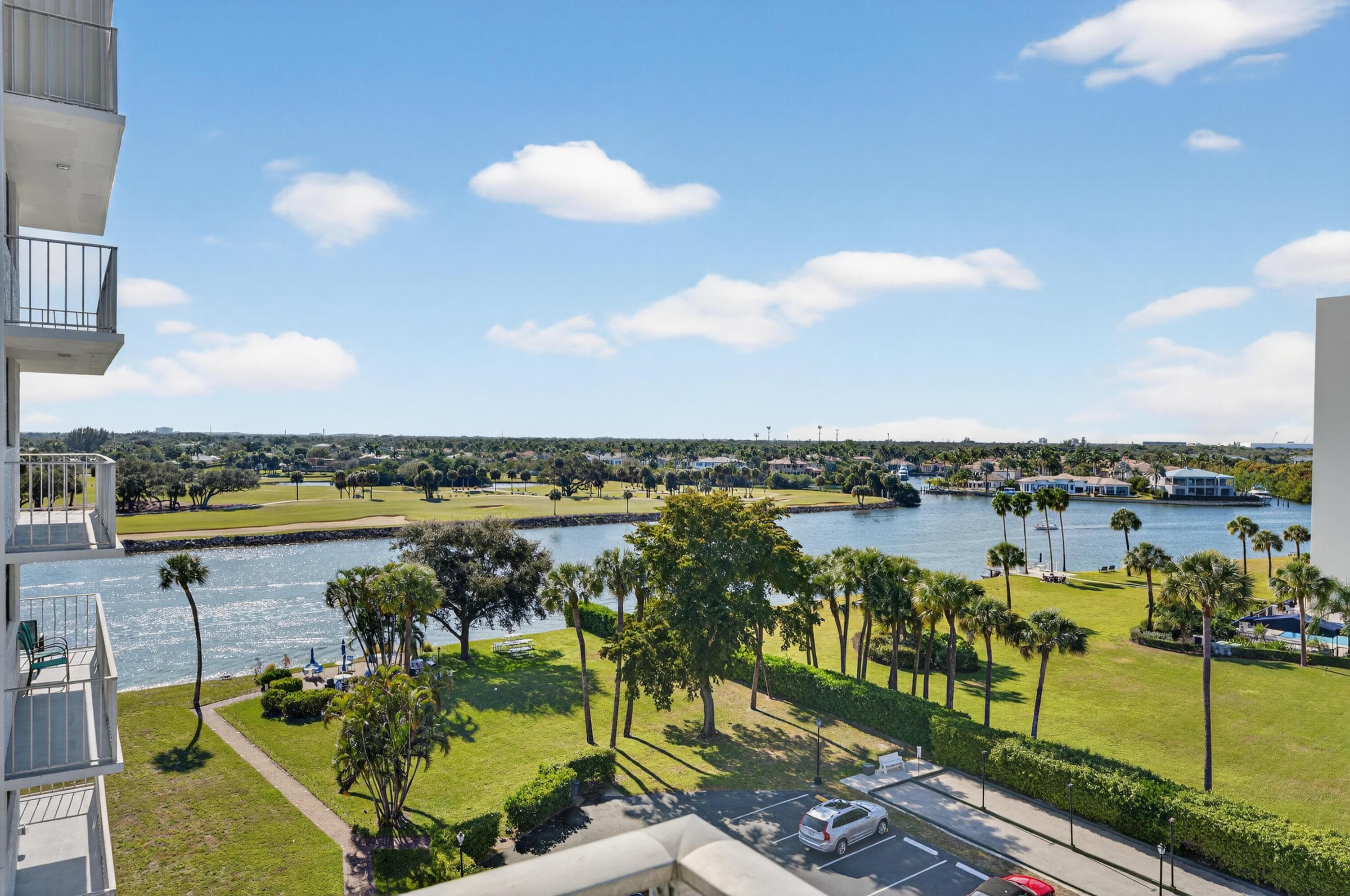 336 Golfview Road 704, North Palm Beach, FL 33408 — photo 18 of 24