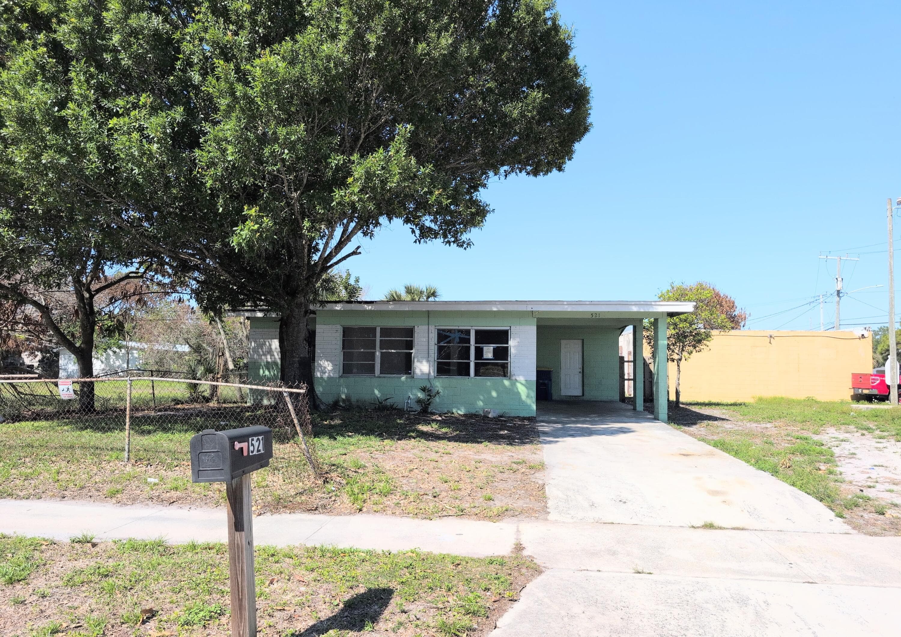 521 N 22nd Street, Fort Pierce, FL 34950 — photo 2 of 13