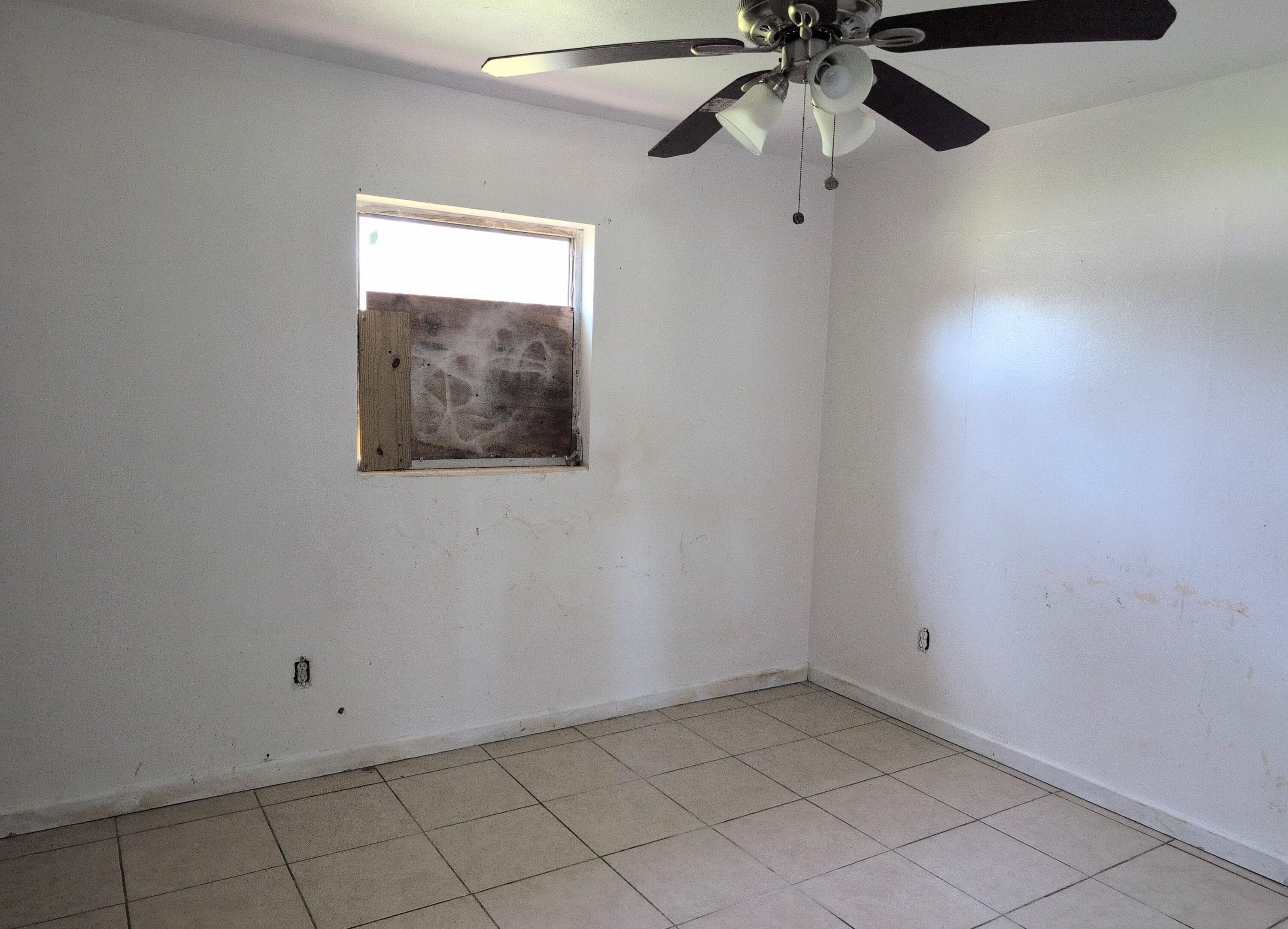 521 N 22nd Street, Fort Pierce, FL 34950 — photo 3 of 13