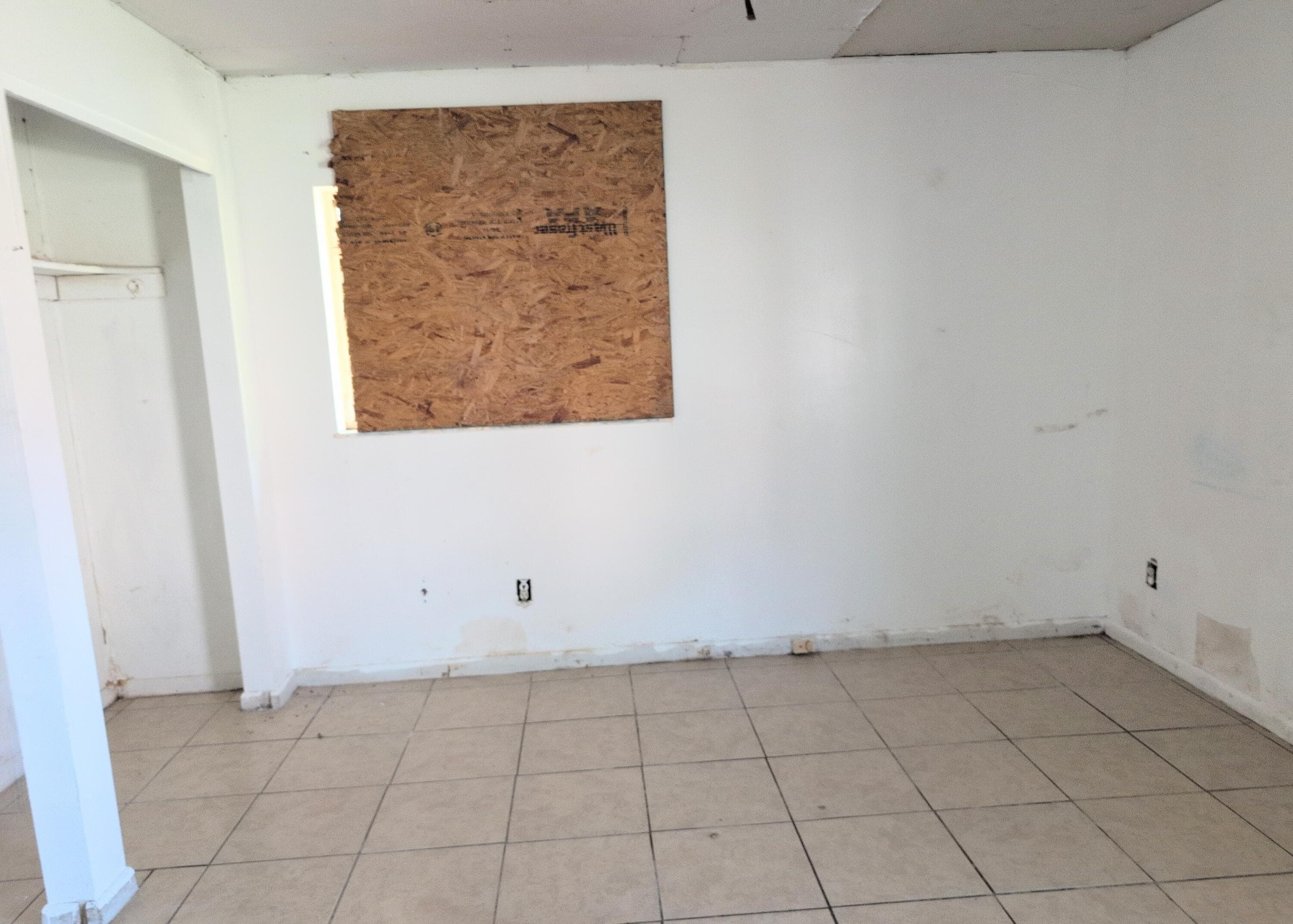 521 N 22nd Street, Fort Pierce, FL 34950 — photo 11 of 13