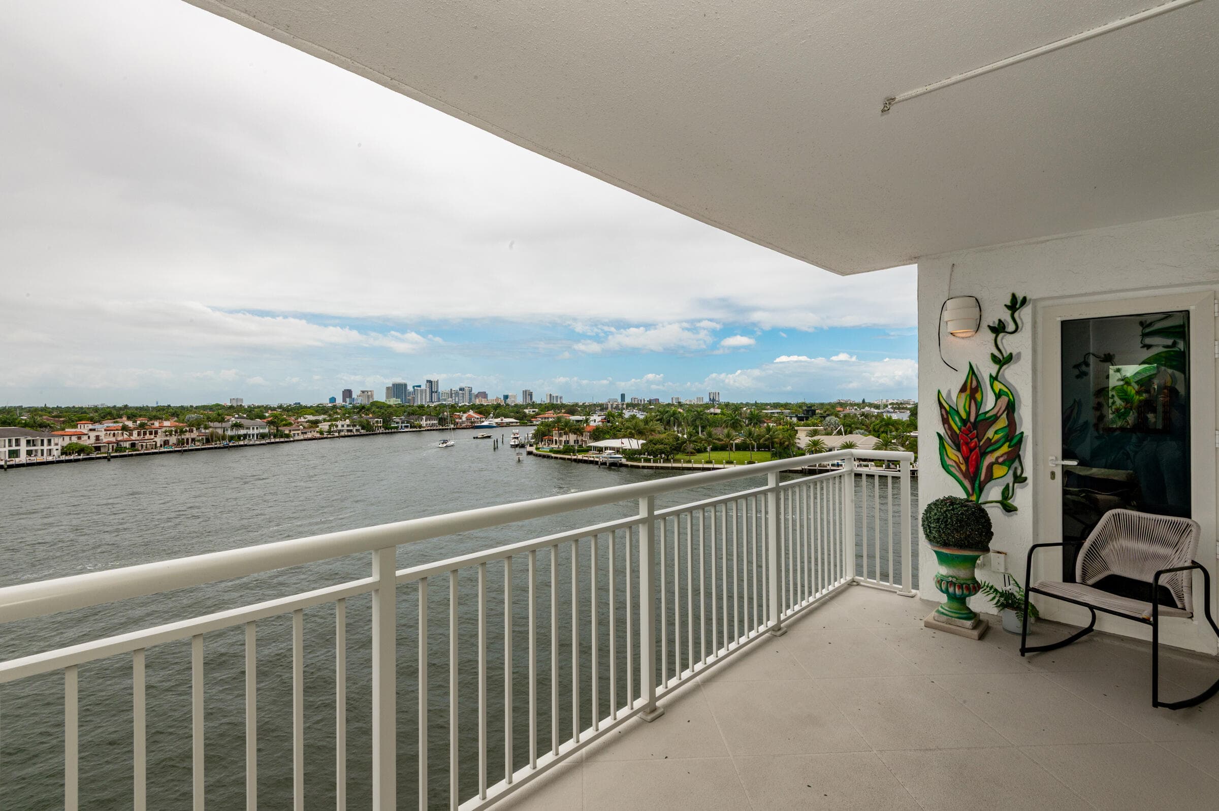 511 Bayshore Drive 707, Fort Lauderdale, FL 33304 — photo 1 of 31