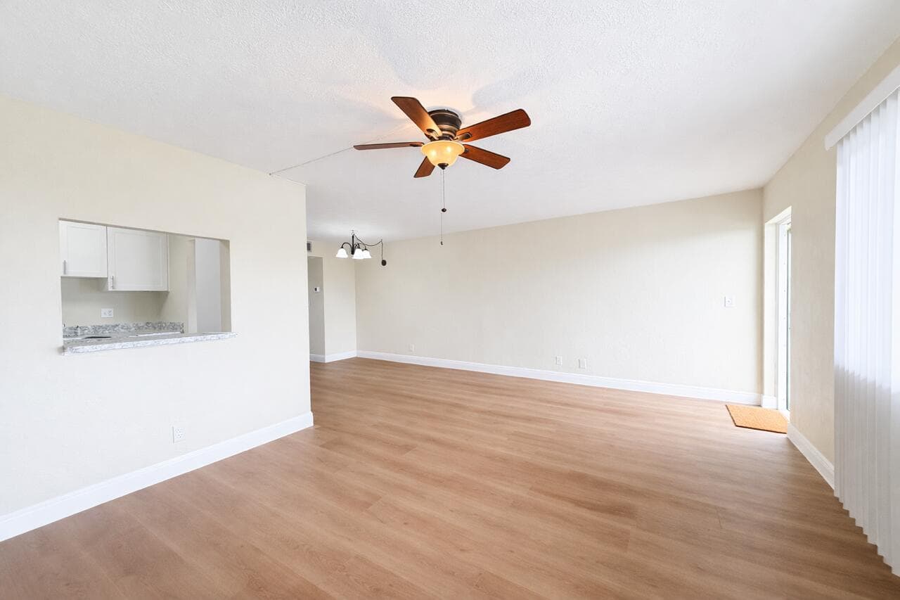 700 Village Green Court 316, Palm Springs, FL 33461 — photo 4 of 23