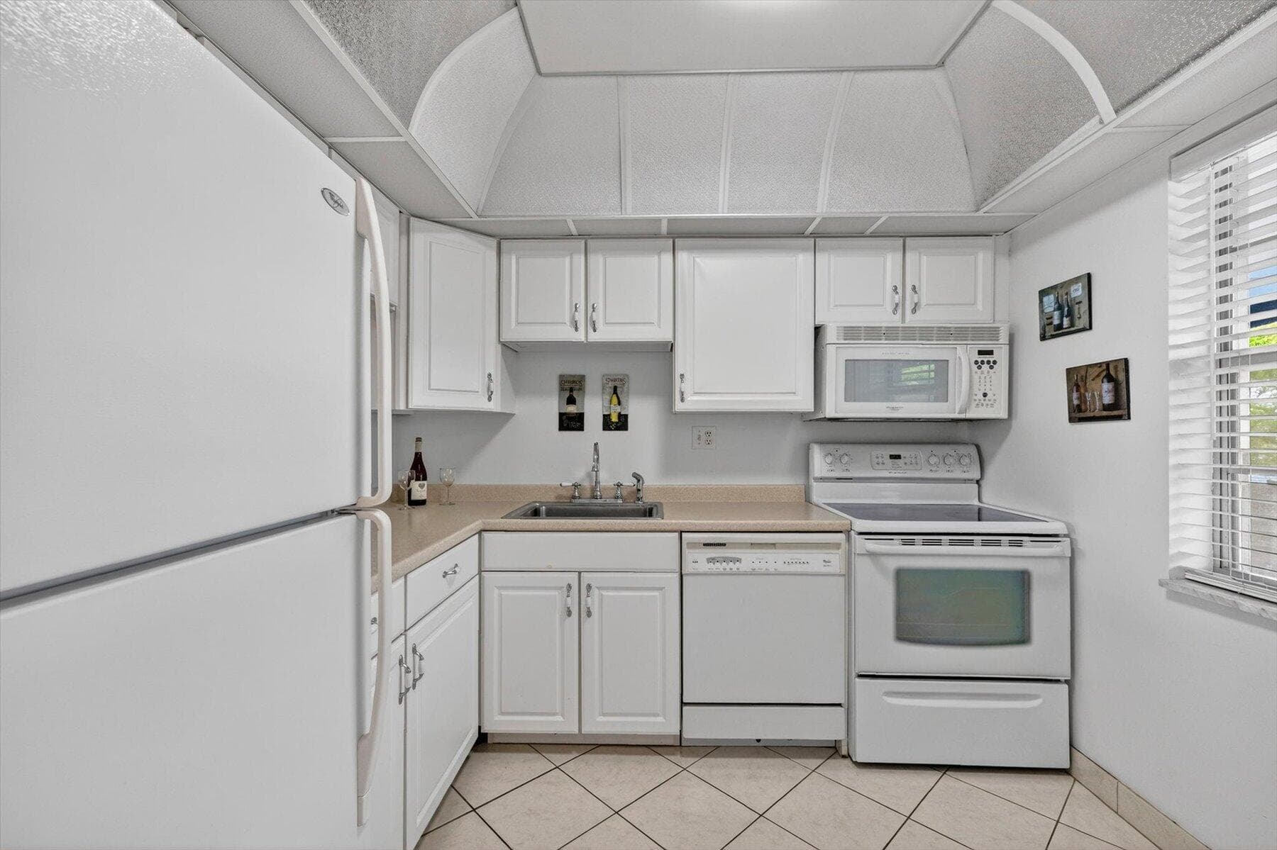 7787 Golf Circle Drive 310-k, Margate, FL 33063 — photo 5 of 47