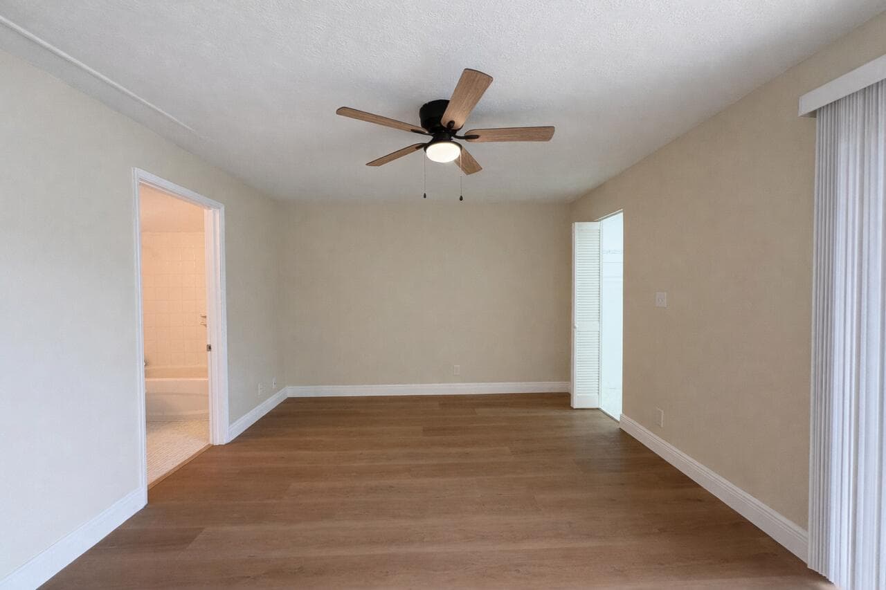 700 Village Green Court 316, Palm Springs, FL 33461 — photo 14 of 23